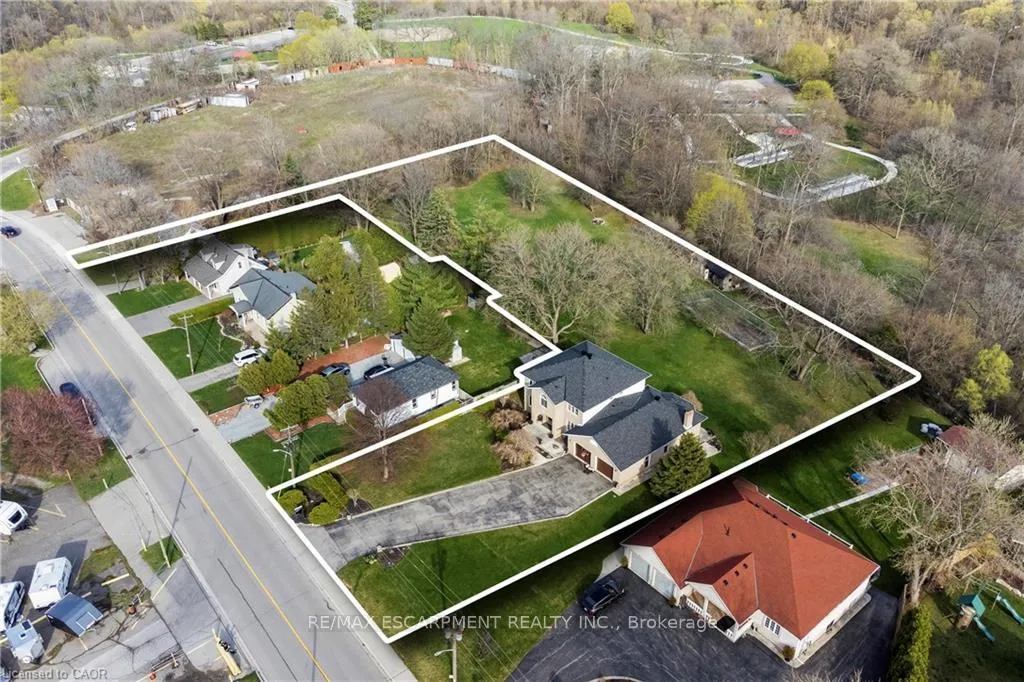Photo 42 of 266 Sumach Drive, Burlington, Bayview — HOMEH