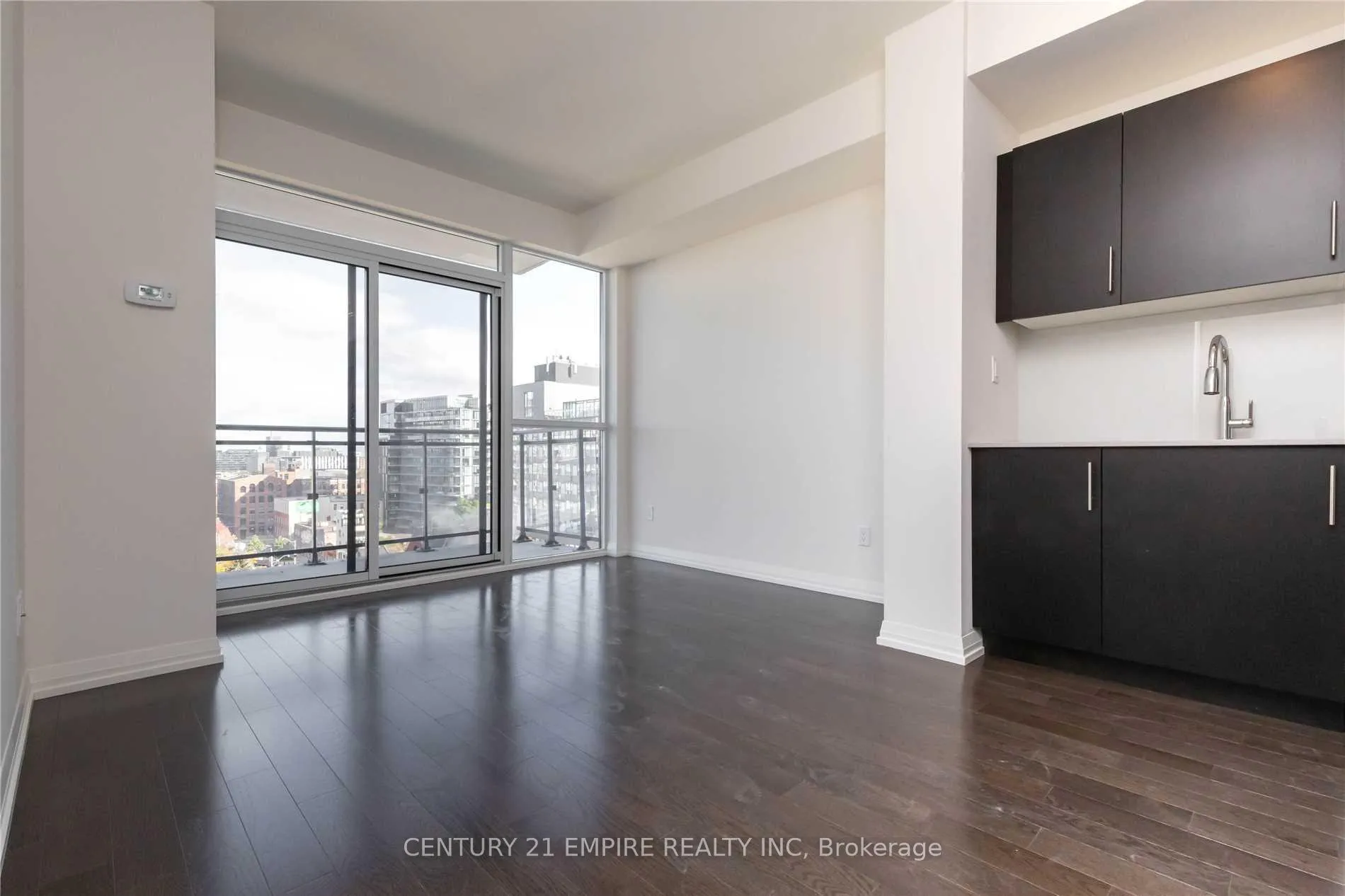 Photo 3 of Unit 1127, 460 Adelaide Street E, Toronto, Moss Park — HOMEH