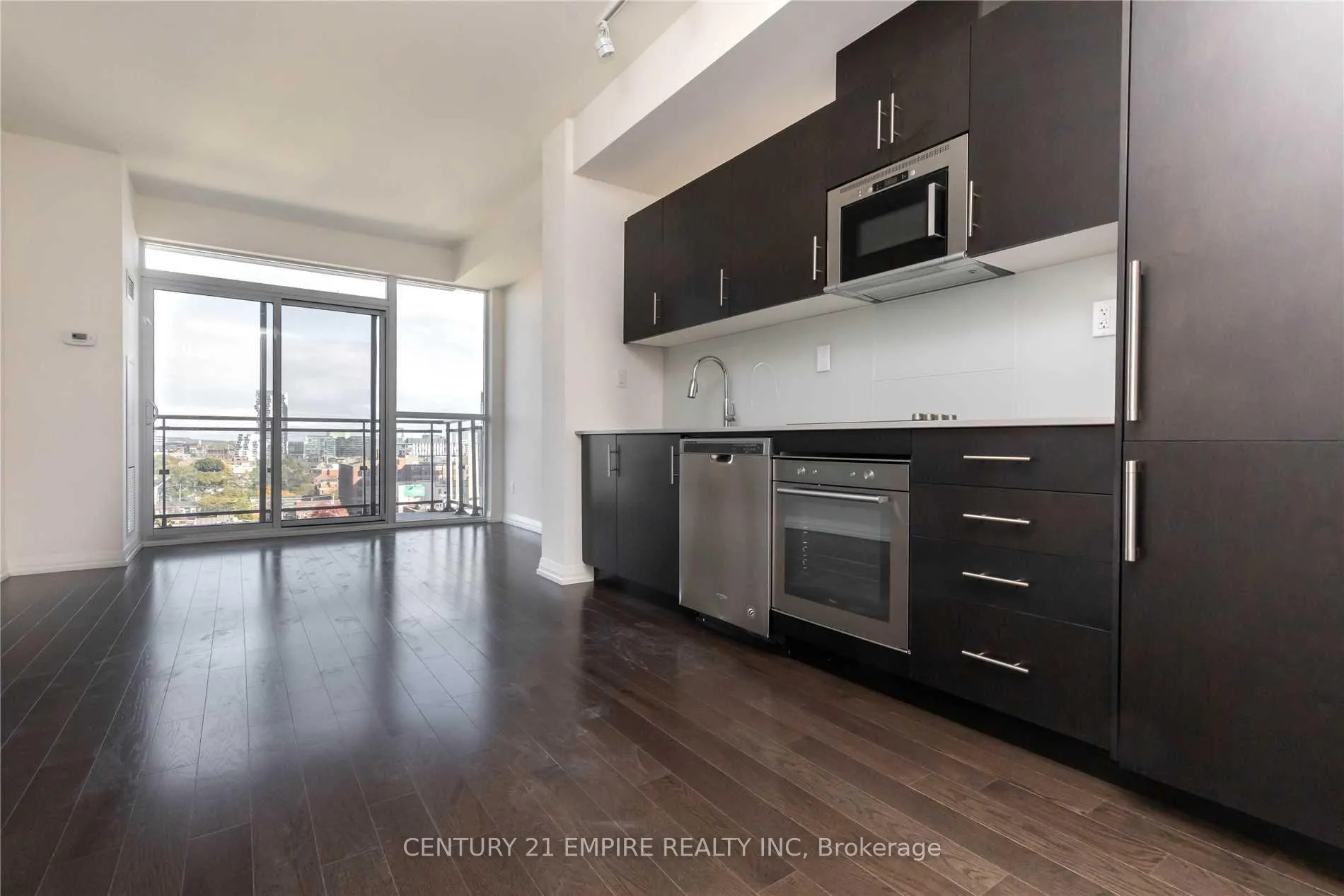 Photo 4 of Unit 1127, 460 Adelaide Street E, Toronto, Moss Park — HOMEH
