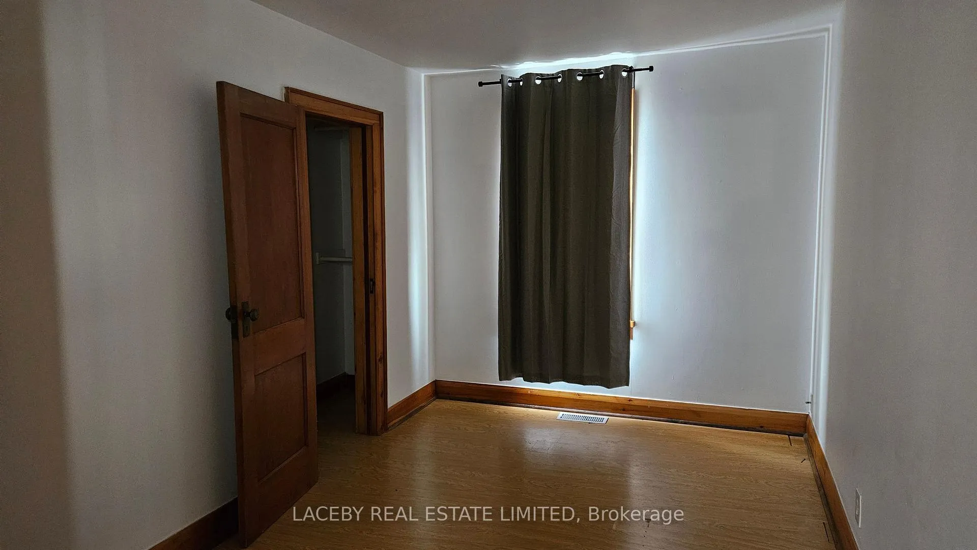 Photo 7 of Unit 5, 250 Main Street, King, Schomberg — HOMEH