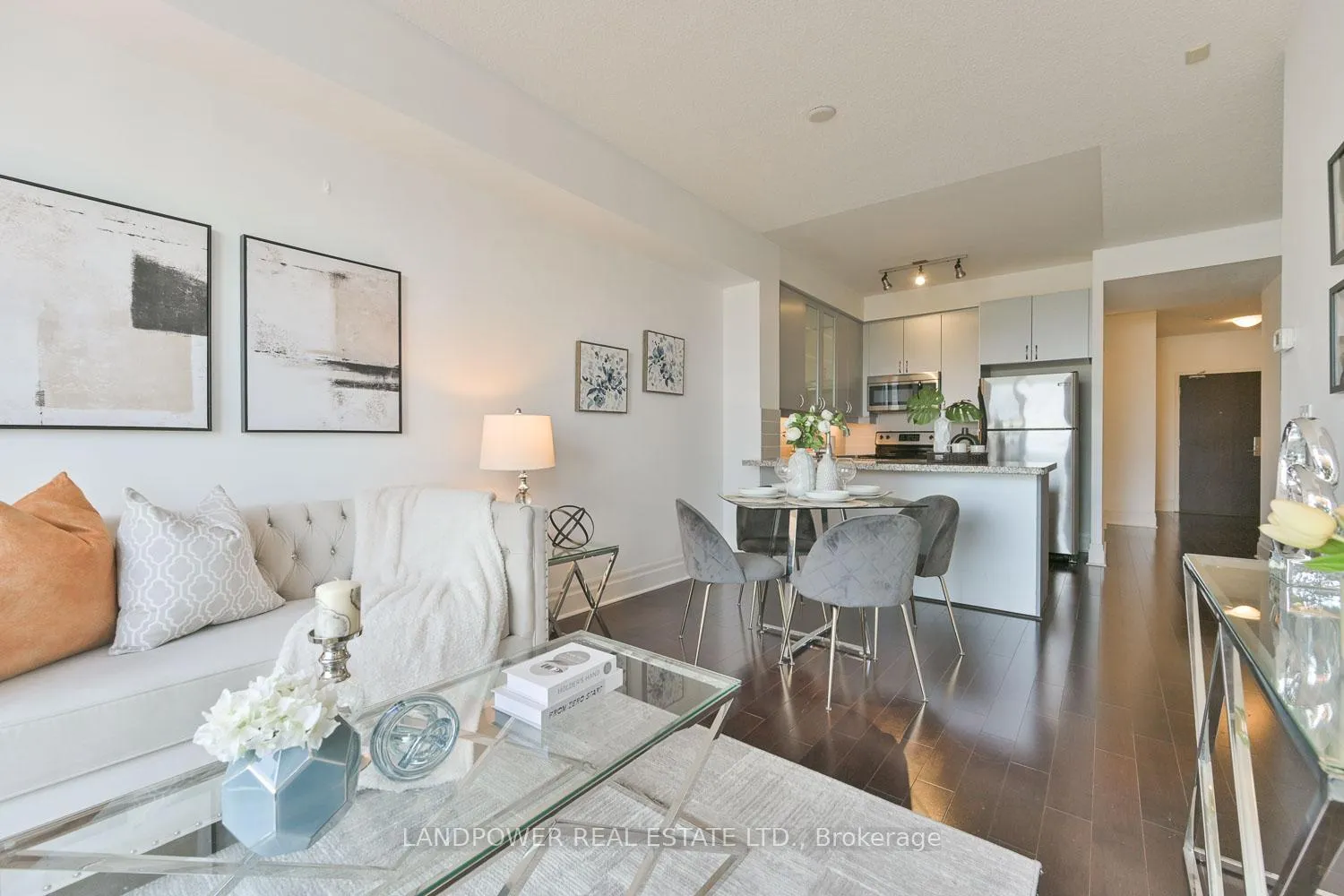 Photo 9 of Unit 711, 1 Upper Duke Crescent, Markham, Unionville — HOMEH