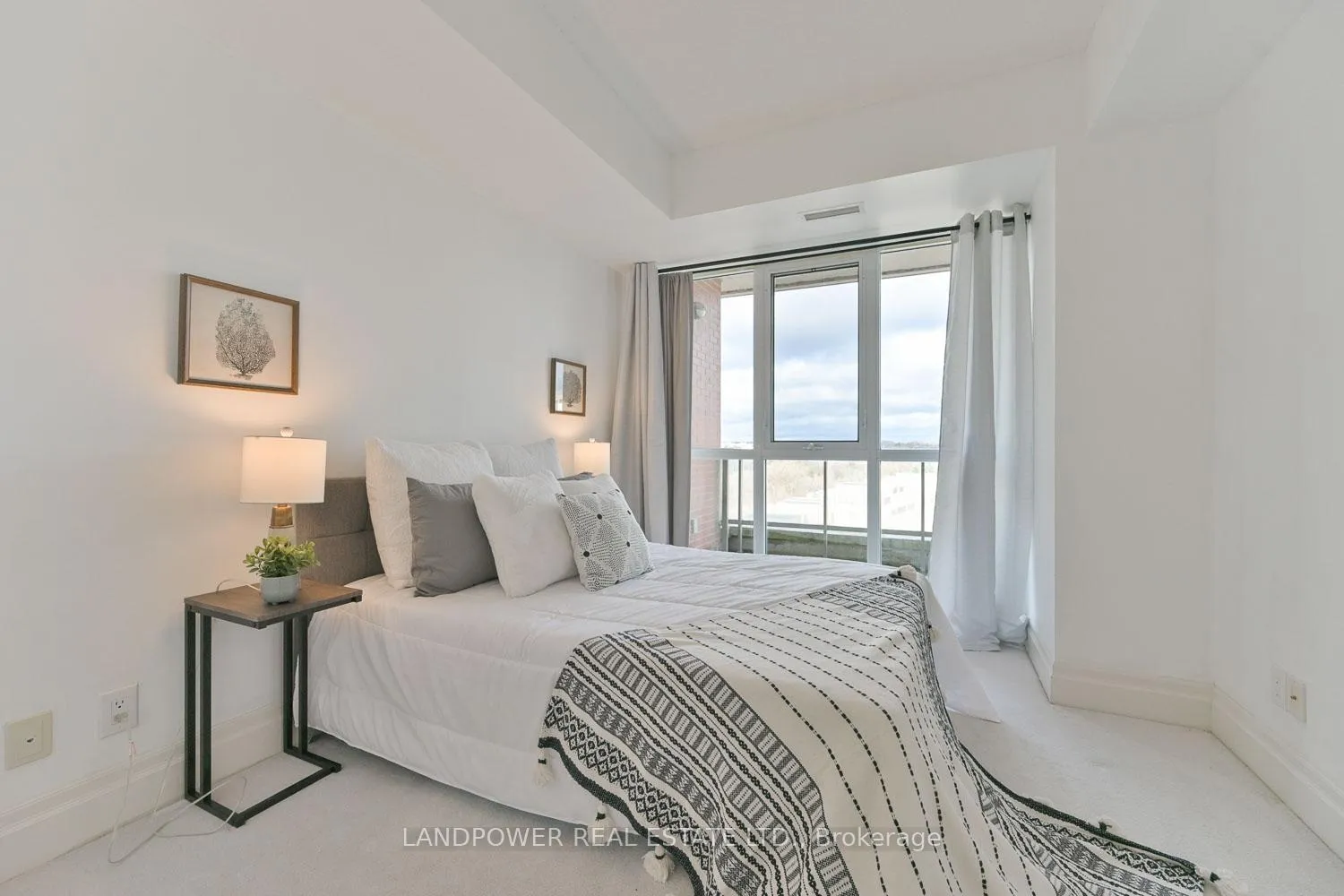 Photo 15 of Unit 711, 1 Upper Duke Crescent, Markham, Unionville — HOMEH