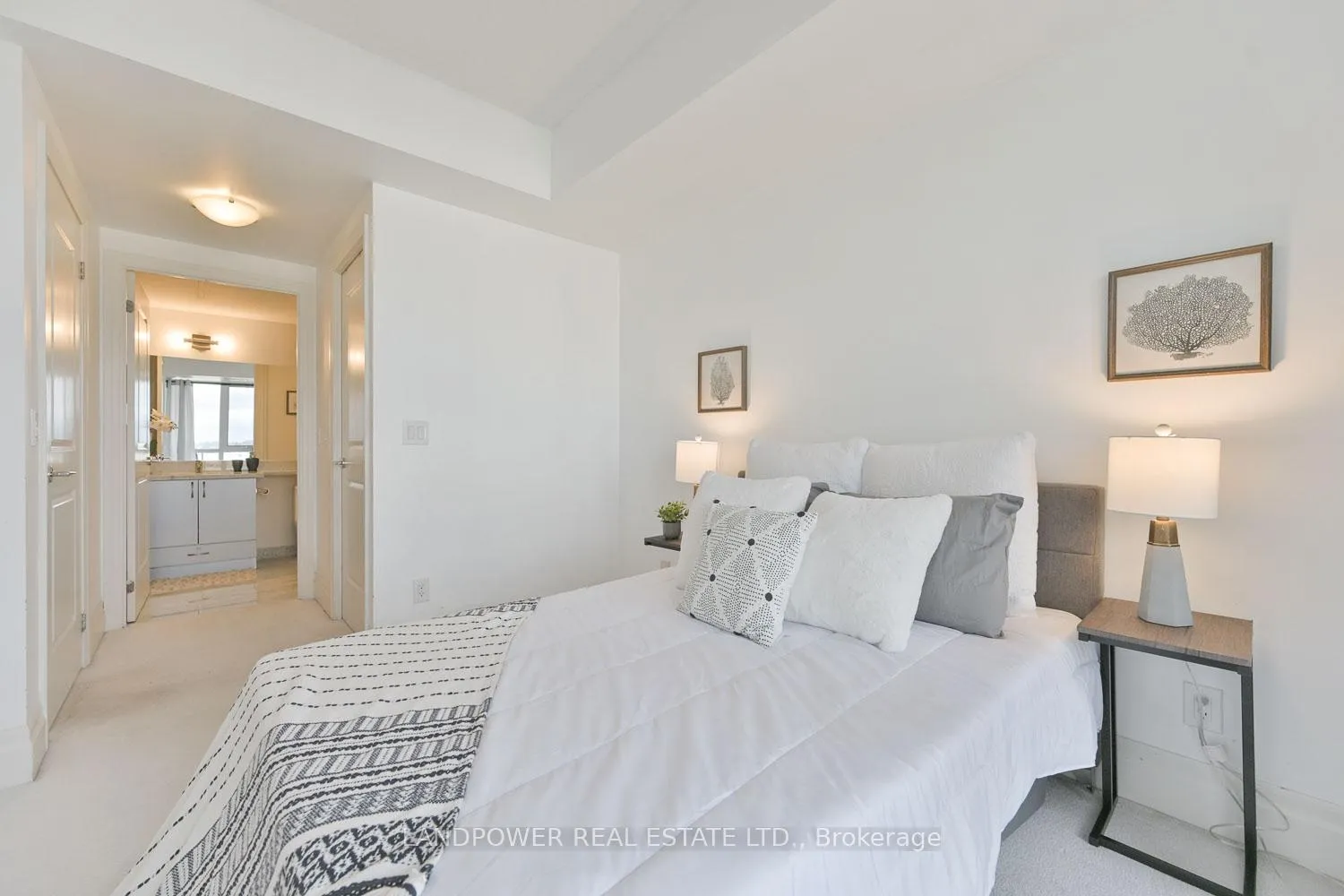 Photo 16 of Unit 711, 1 Upper Duke Crescent, Markham, Unionville — HOMEH
