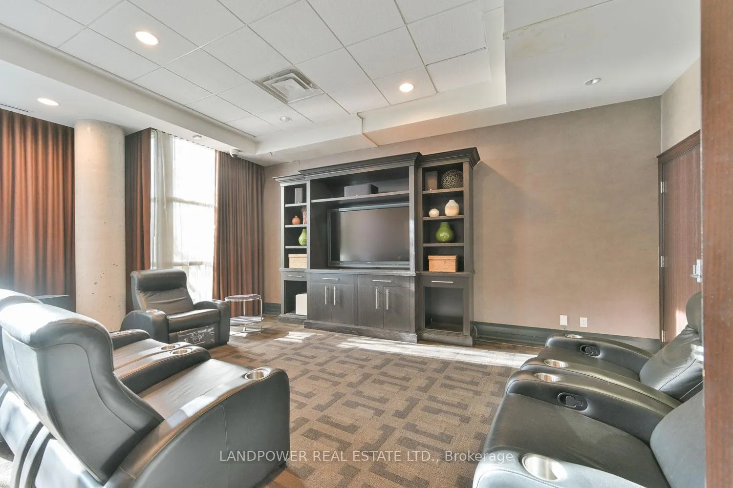 Photo 28 of Unit 711, 1 Upper Duke Crescent, Markham, Unionville — HOMEH