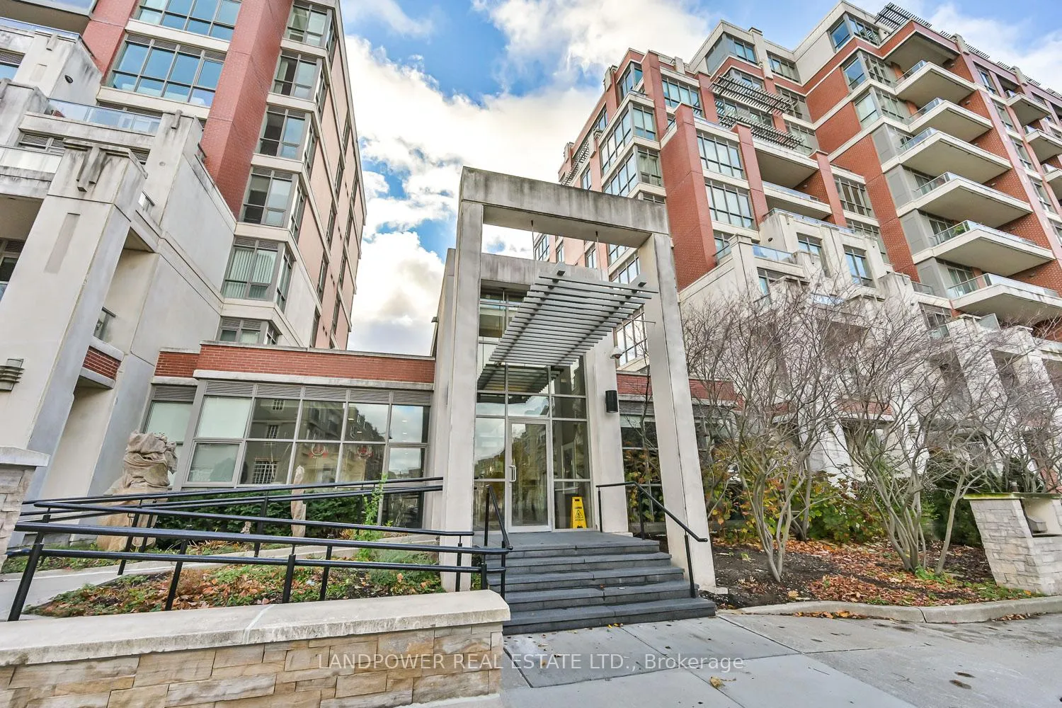 Photo 32 of Unit 711, 1 Upper Duke Crescent, Markham, Unionville — HOMEH
