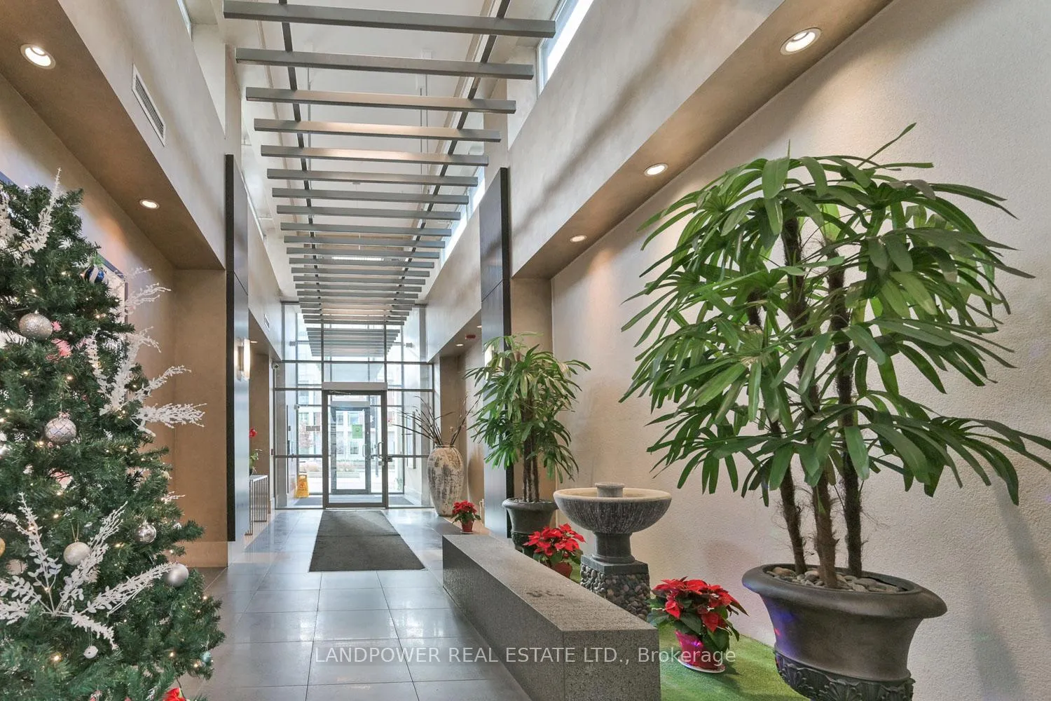 Photo 33 of Unit 711, 1 Upper Duke Crescent, Markham, Unionville — HOMEH