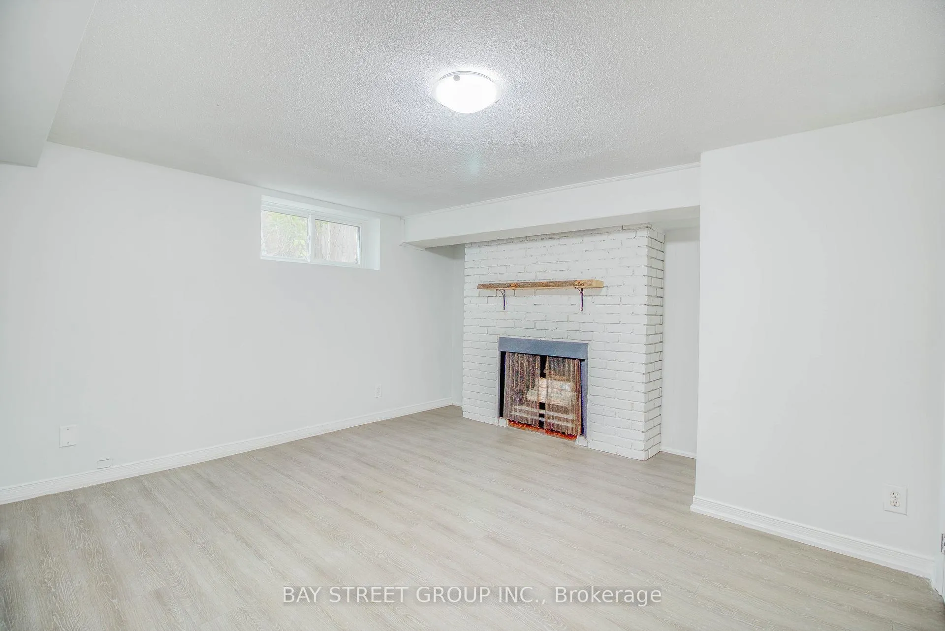 Photo 16 of Unit Basement #2, 65 Davis Road N, Aurora, Aurora Highlands — HOMEH
