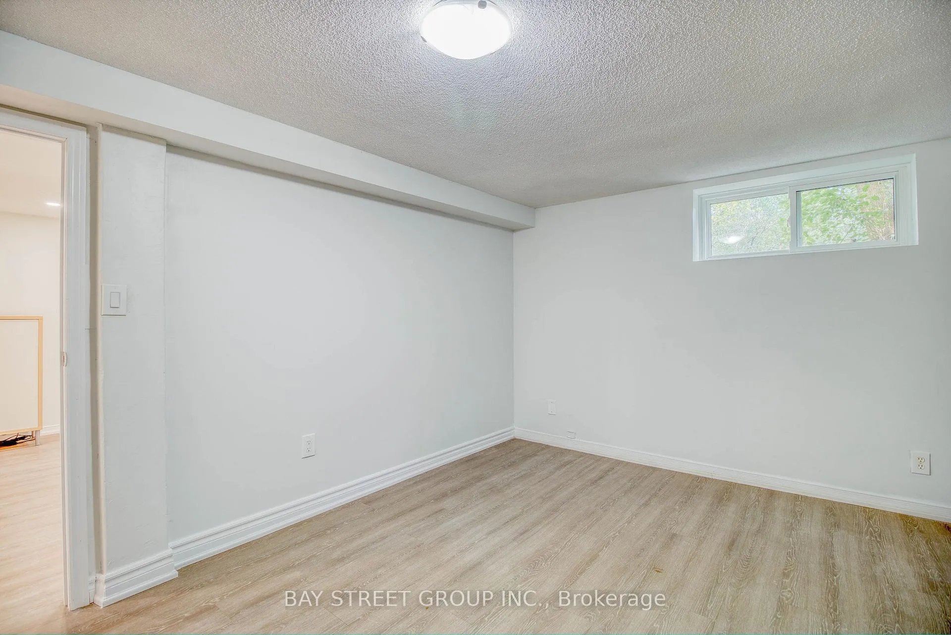 Photo 17 of Unit Basement #2, 65 Davis Road N, Aurora, Aurora Highlands — HOMEH