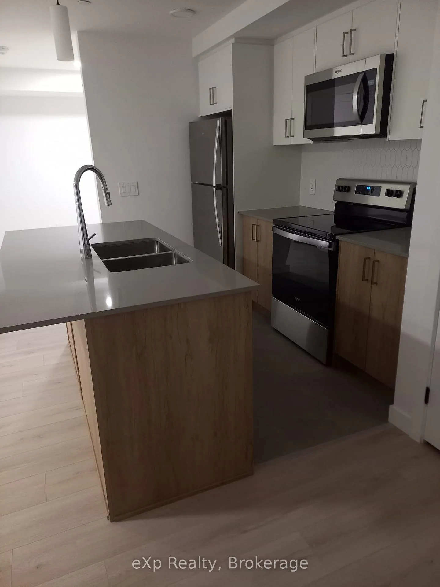 Photo 3 of Unit 63, 41 Mill Street, Kitchener — HOMEH
