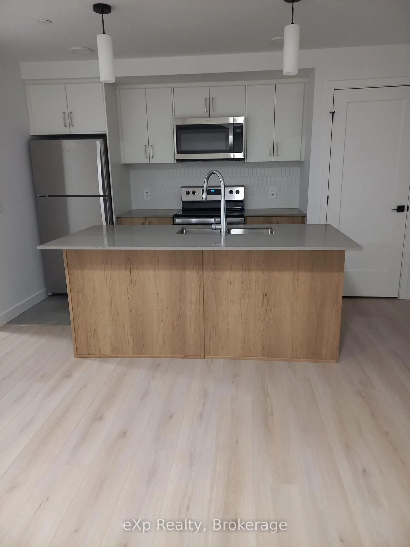 Photo 4 of Unit 63, 41 Mill Street, Kitchener — HOMEH