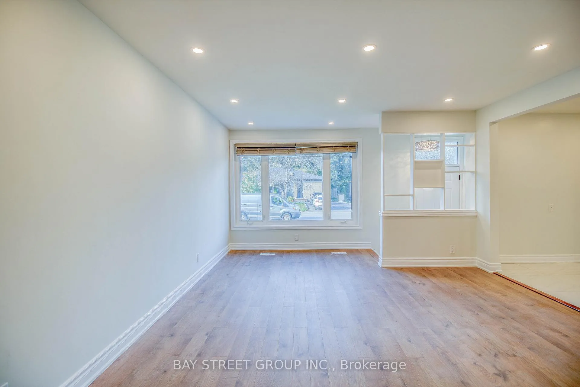 Photo 5 of Unit Main, 65 Davis Road, Aurora, Aurora Highlands — HOMEH