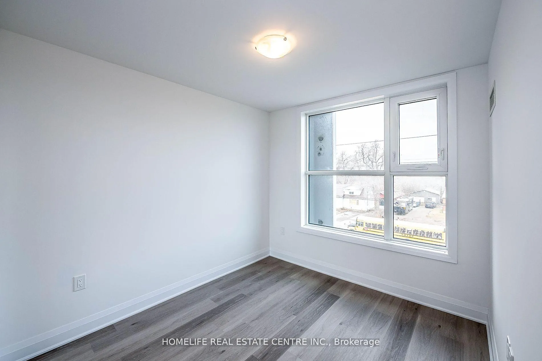 Photo 13 of Unit 310, 1936 Rymal Road, Hamilton, Stoney Creek Mountain — HOMEH