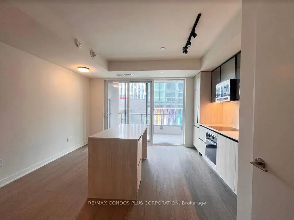 Photo 3 of Unit 304, 425 Front Street E, Toronto, Waterfront Communities — HOMEH