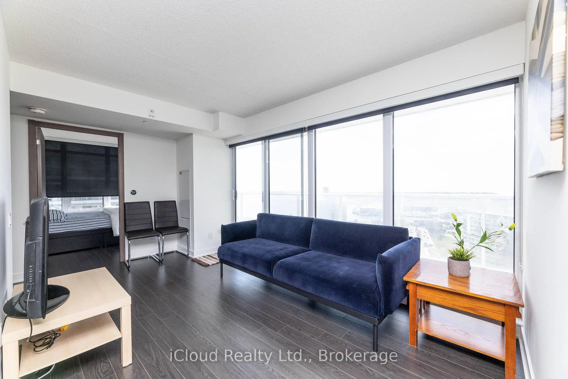 Photo 9 of Unit 2311, 19 Bathurst Street, Toronto, Waterfront Communities — HOMEH