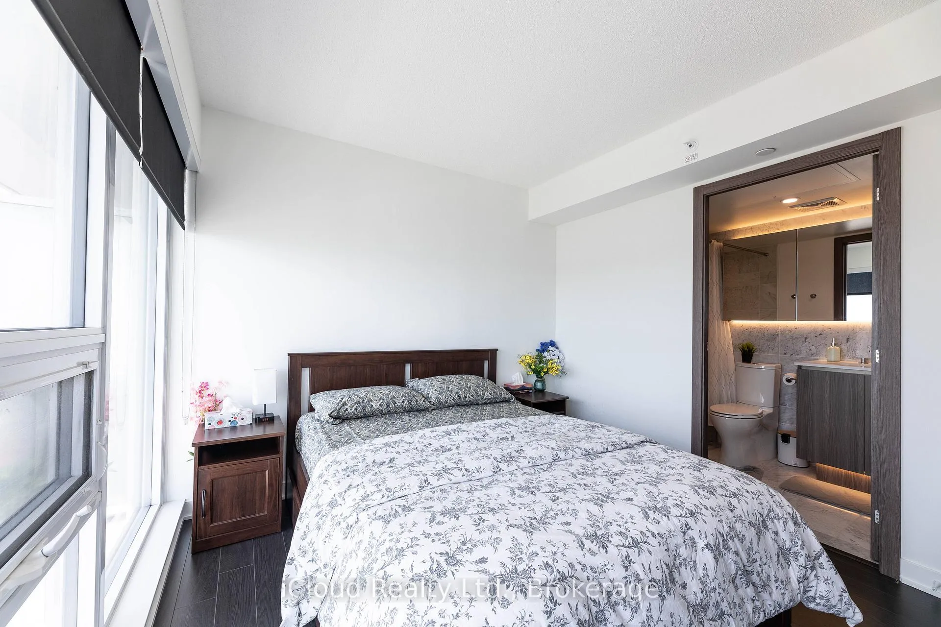 Photo 16 of Unit 2311, 19 Bathurst Street, Toronto, Waterfront Communities — HOMEH