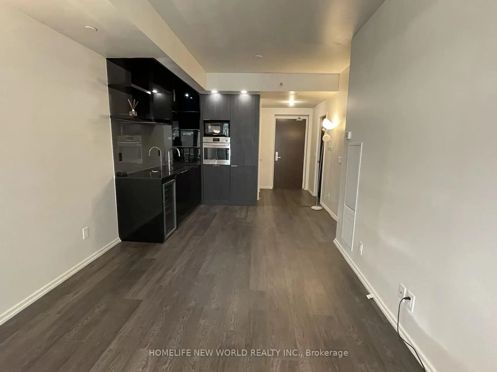 Photo 6 of Unit 1108, 70 Temperance Street, Toronto, Bay Street Corridor — HOMEH