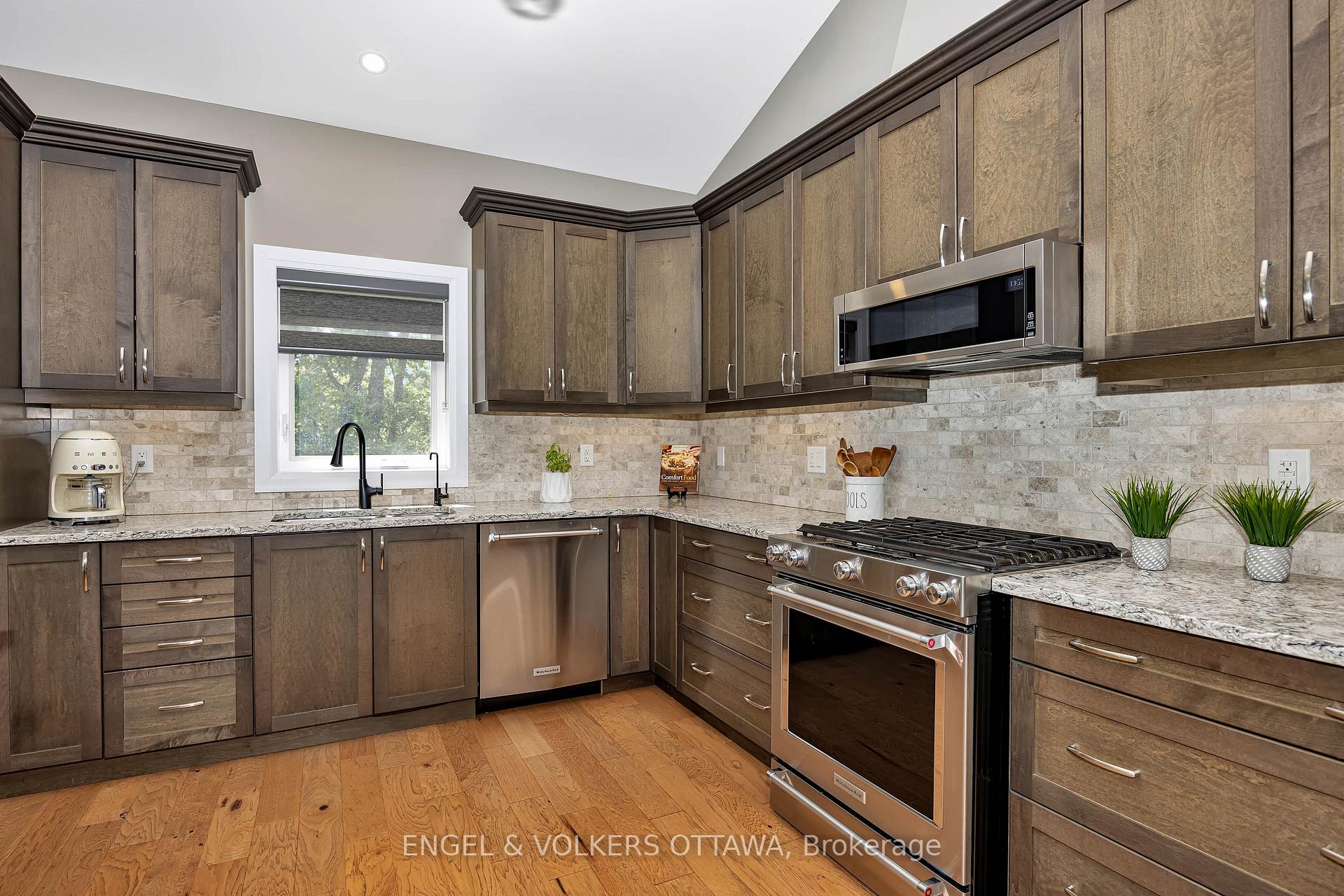 Photo 8 of 234 Bayview Drive, Ottawa, Constance Bay — HOMEH