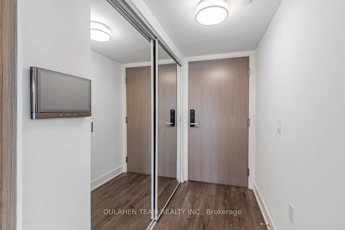 Photo 3 of Unit 1106, 575 Bloor Street E, Toronto, North St. James Town — HOMEH