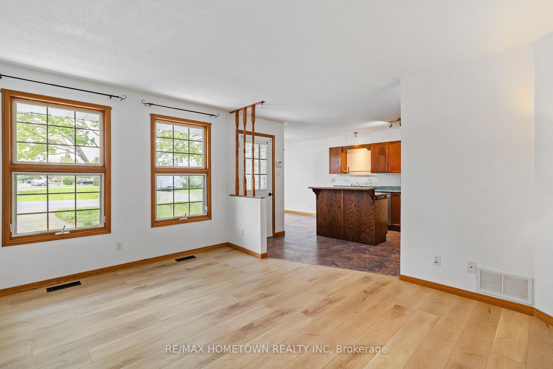Photo 16 of 5303 Maple Street, Edwardsburgh/Cardinal, Town of Cardinal — HOMEH