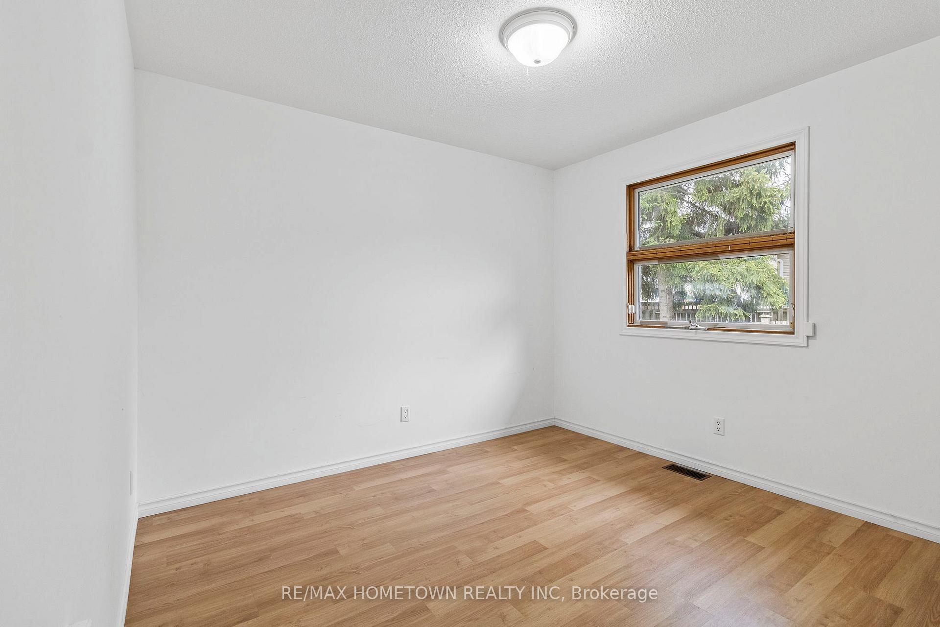 Photo 23 of 5303 Maple Street, Edwardsburgh/Cardinal, Town of Cardinal — HOMEH