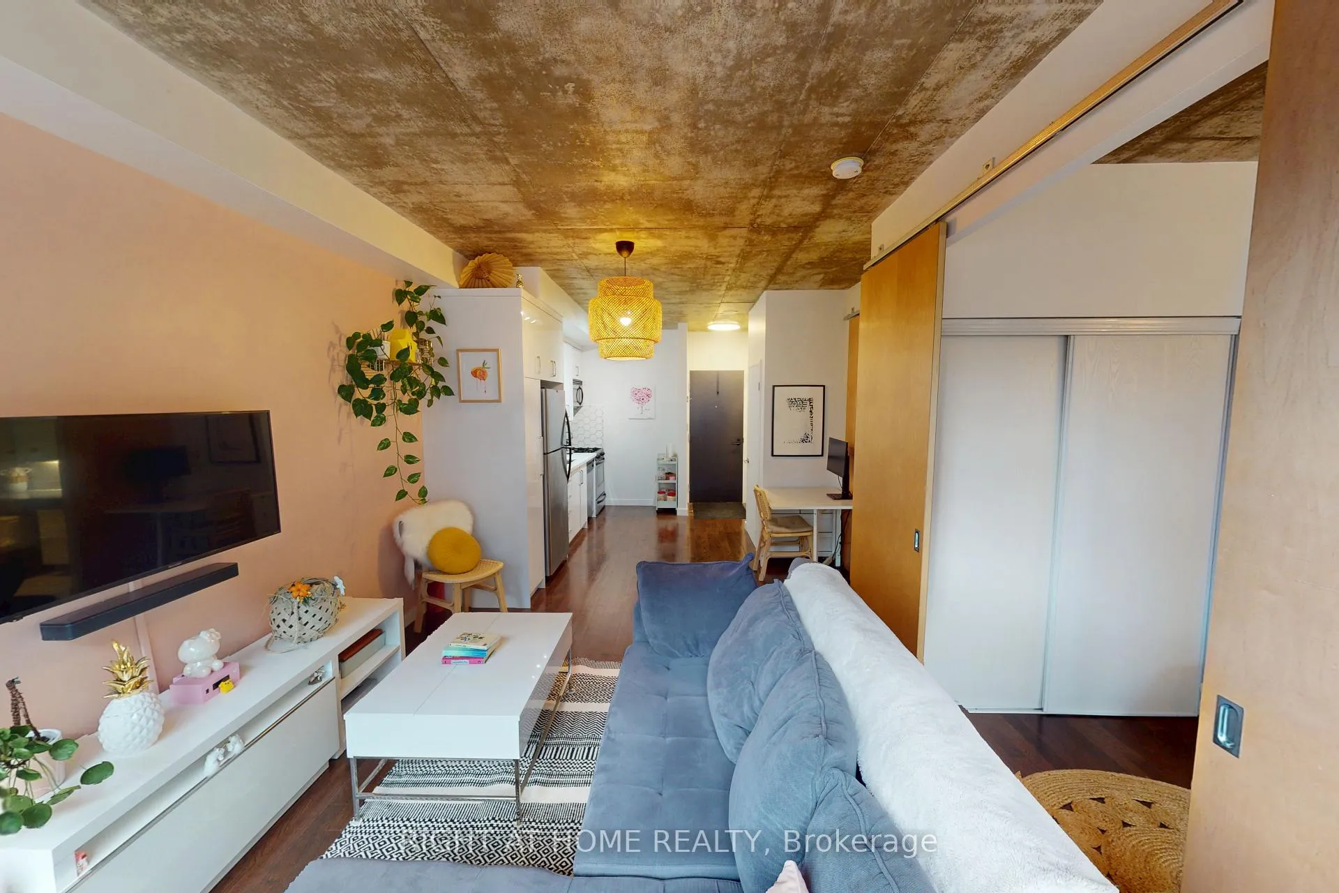Photo 15 of Unit 403, 1 Shaw Street, Toronto, Niagara — HOMEH