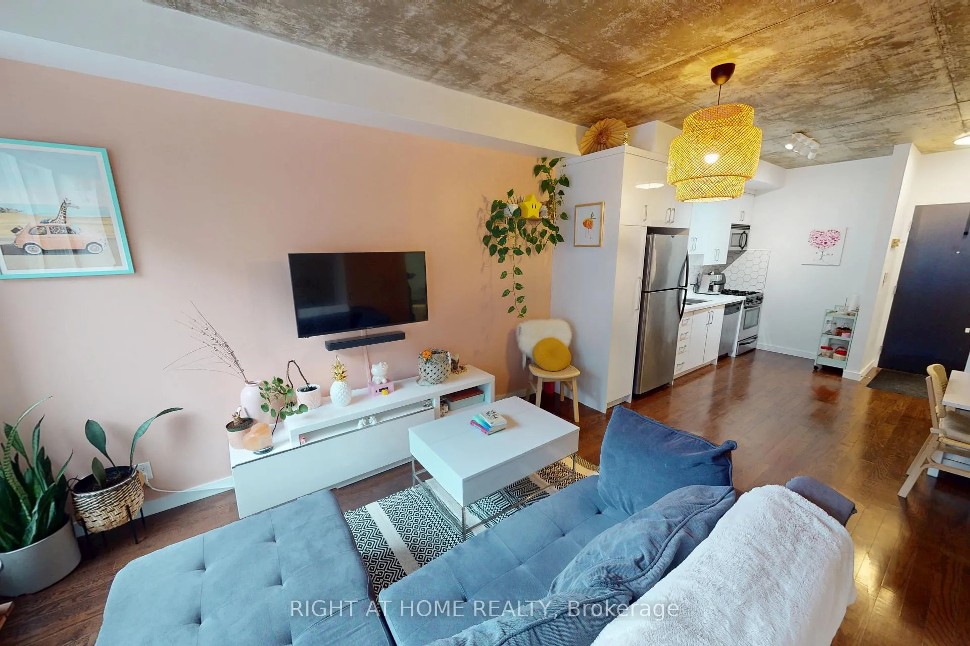 Photo 16 of Unit 403, 1 Shaw Street, Toronto, Niagara — HOMEH