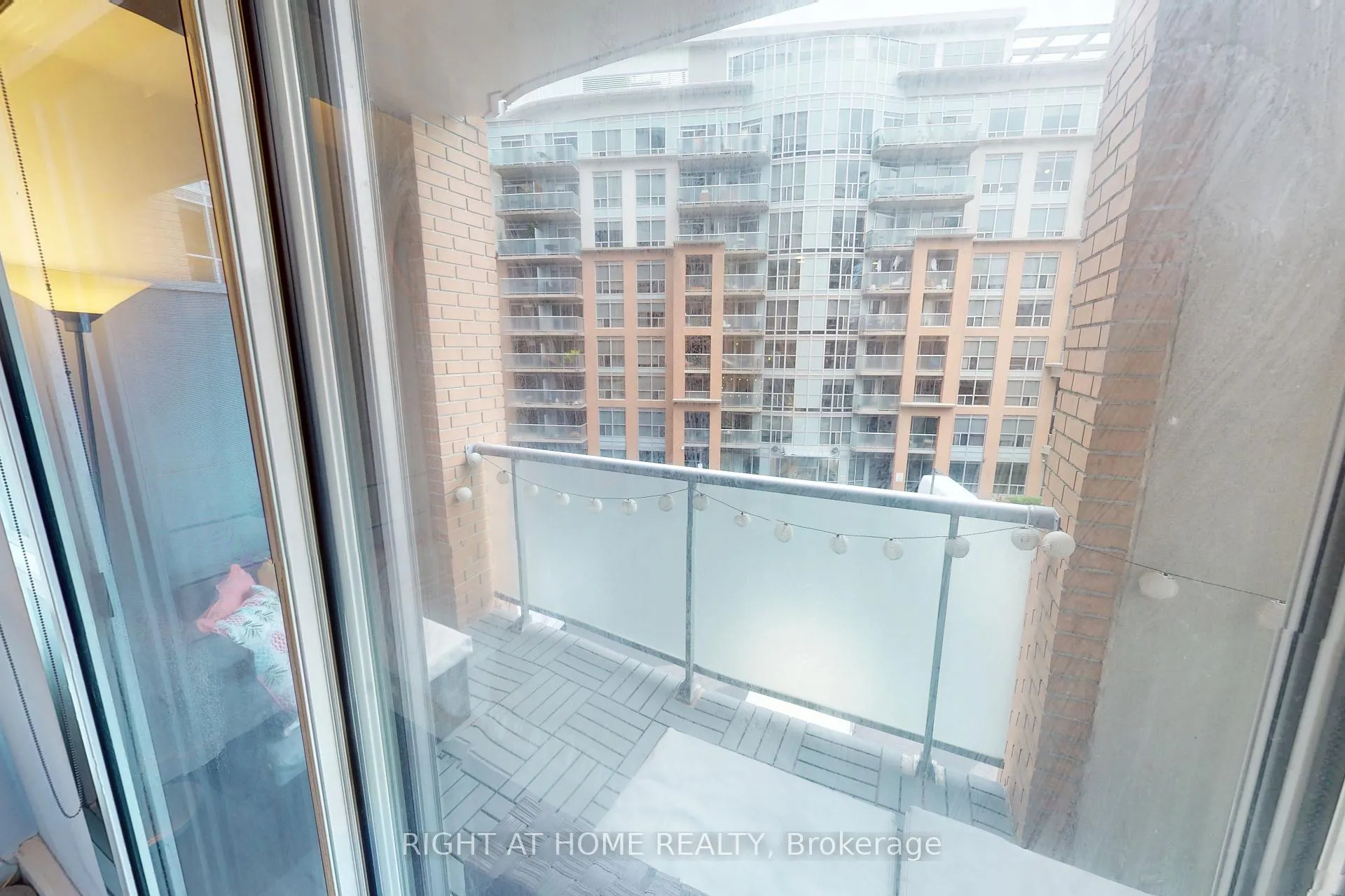 Photo 21 of Unit 403, 1 Shaw Street, Toronto, Niagara — HOMEH