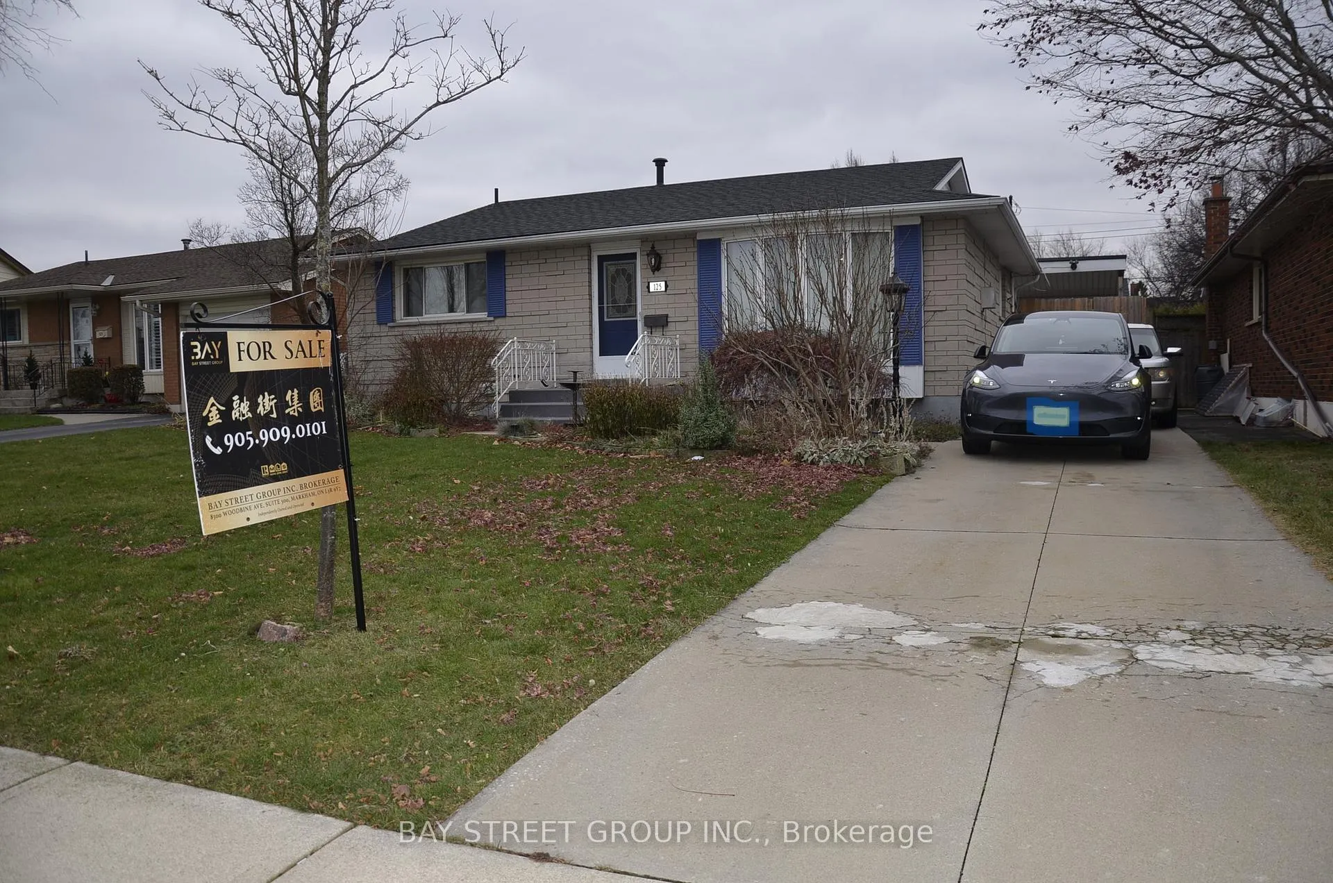 Photo 1 of 125 Loyalist Drive, Hamilton, Corman — HOMEH