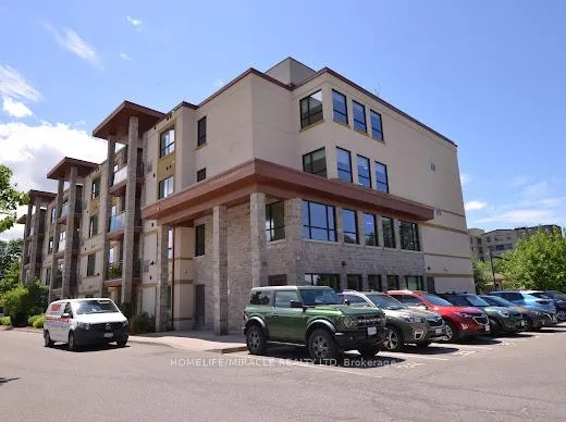 Front of Unit 105, 26 Wellington Street