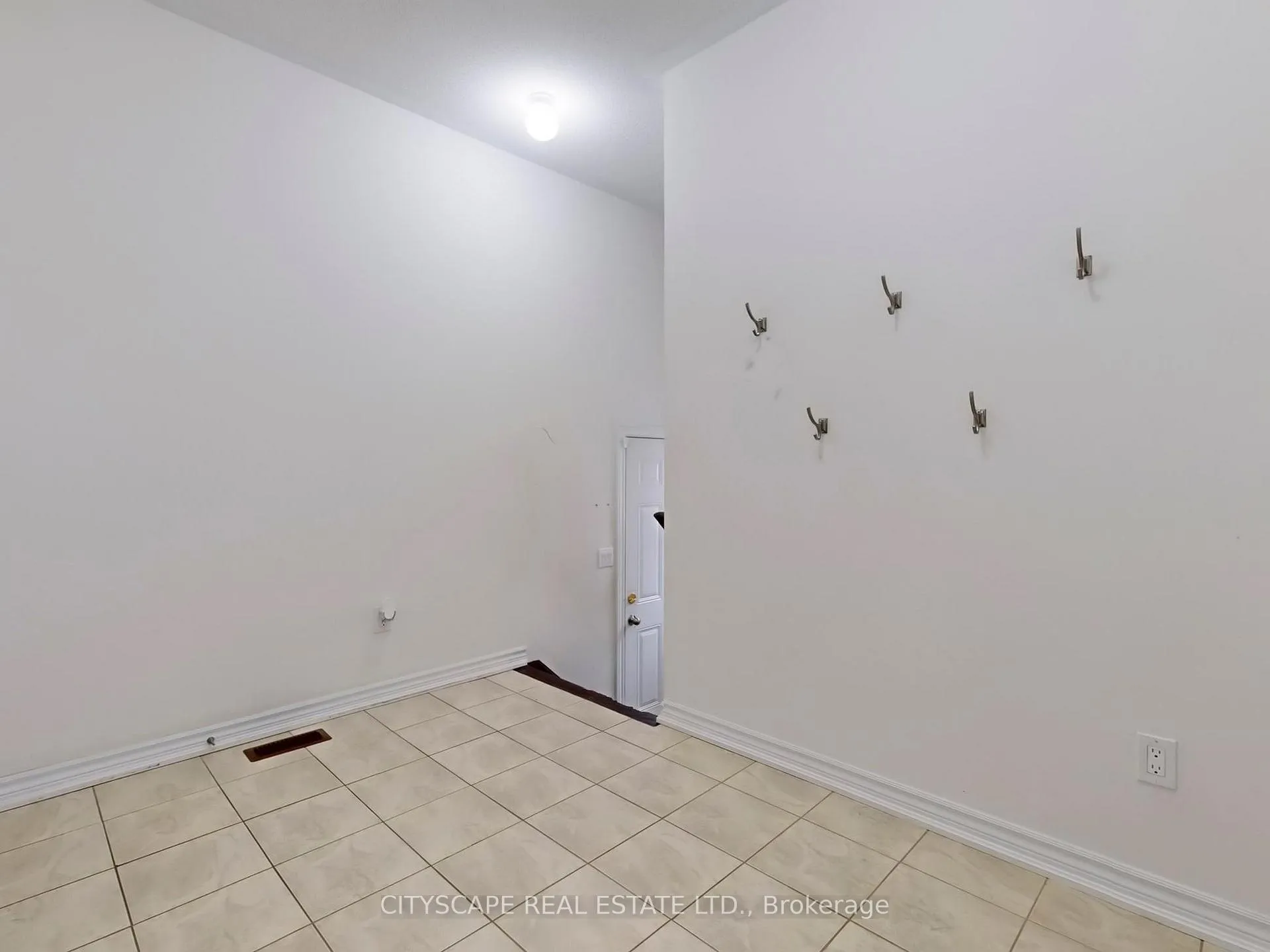 Photo 17 of 844 O'Reilly Crescent, Shelburne — HOMEH
