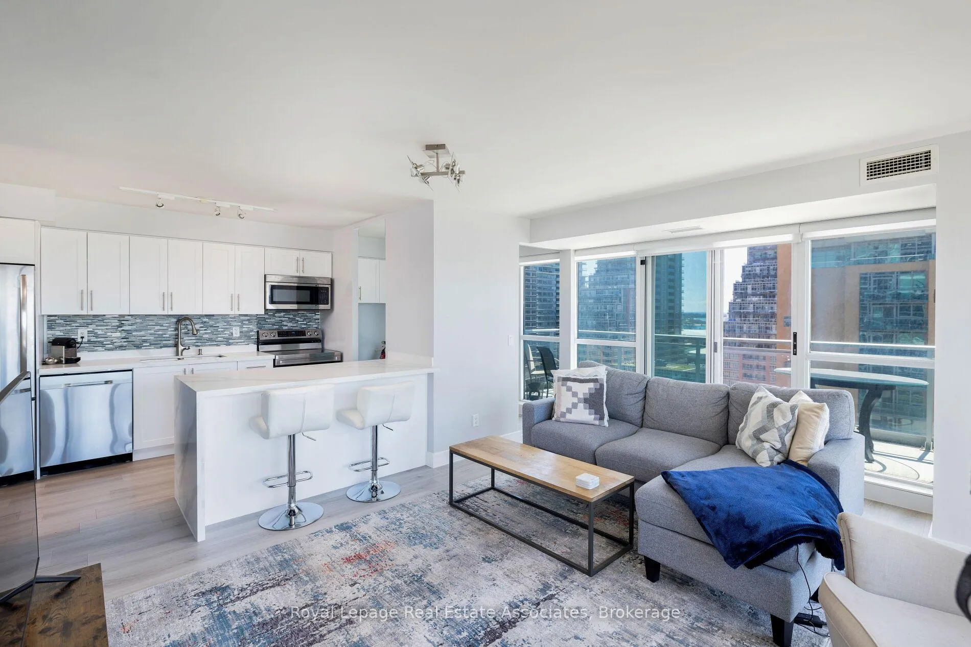 Photo 7 of Unit 1203, 100 Western Battery Road, Toronto, Niagara — HOMEH