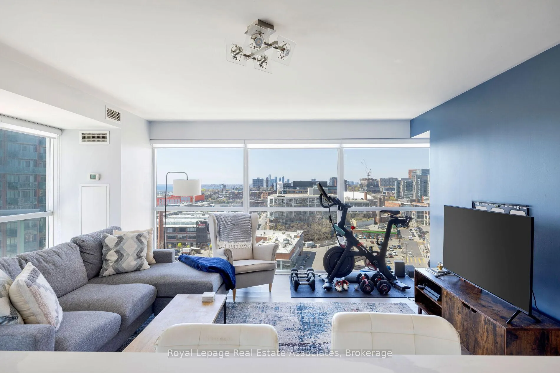 Photo 8 of Unit 1203, 100 Western Battery Road, Toronto, Niagara — HOMEH