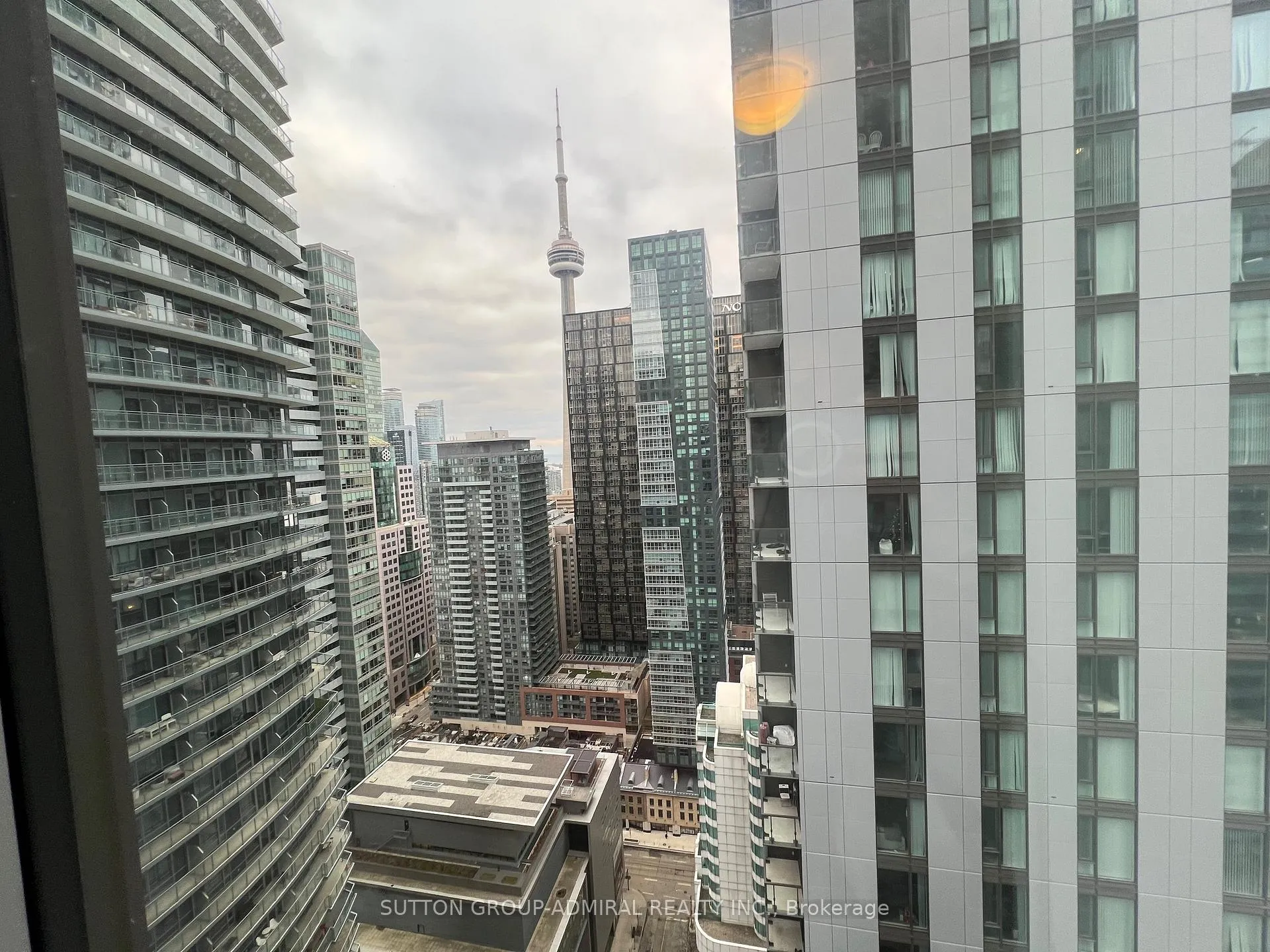 Photo 4 of Unit 3529, 28 Widmer Street, Toronto, Waterfront Communities — HOMEH