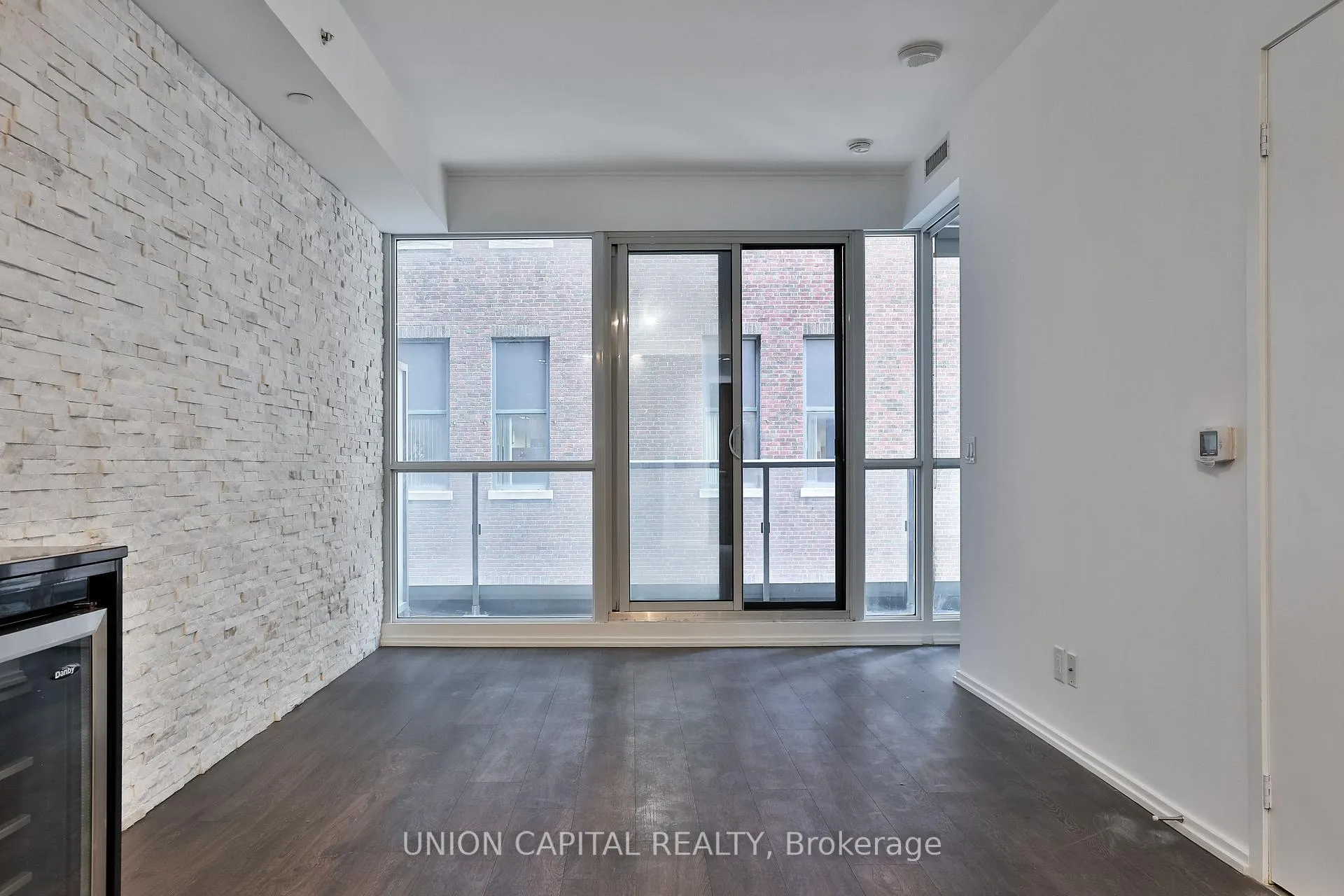 Photo 10 of Unit 710, 70 Temperance Street, Toronto, Bay Street Corridor — HOMEH