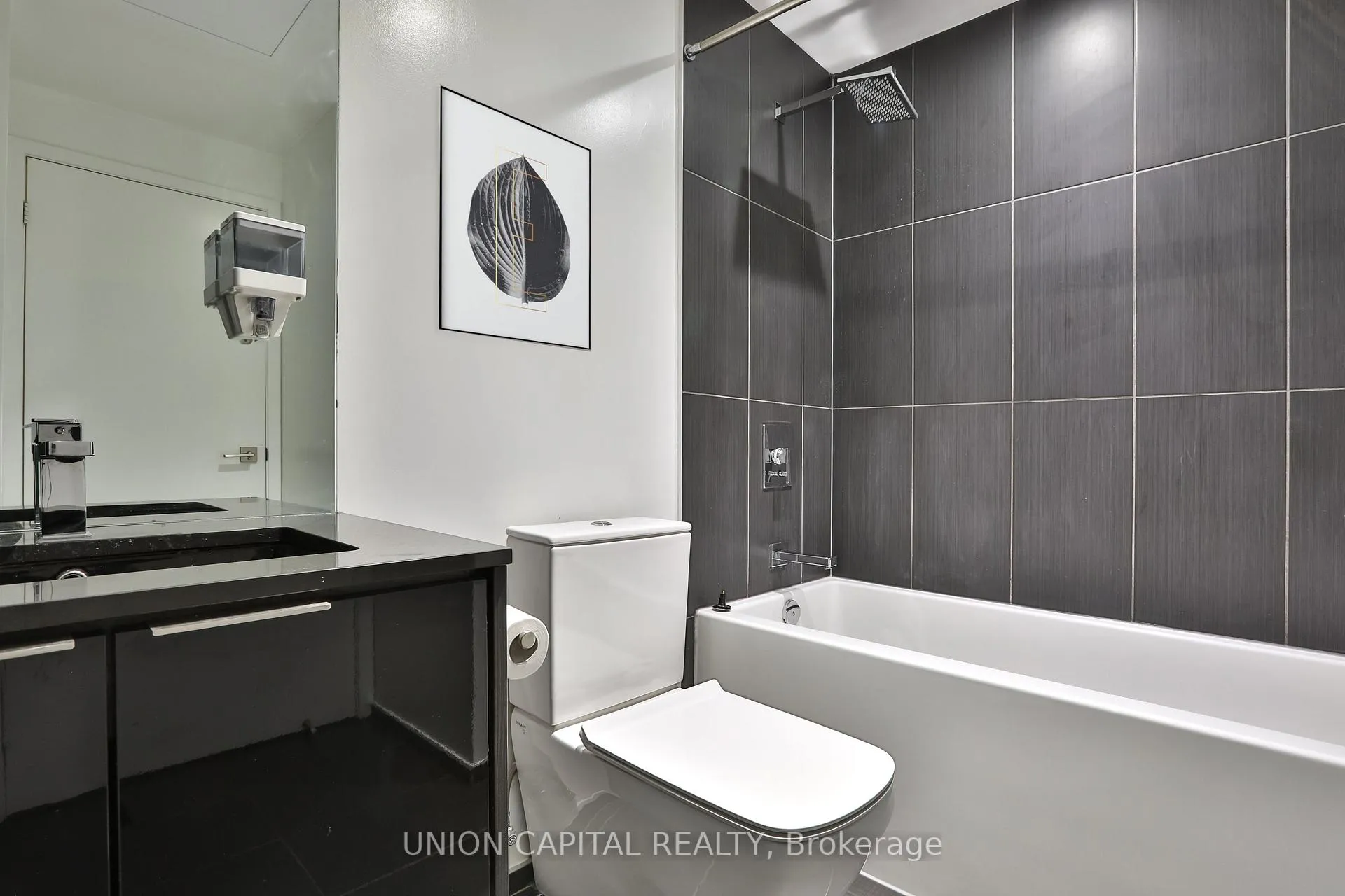 Photo 14 of Unit 710, 70 Temperance Street, Toronto, Bay Street Corridor — HOMEH