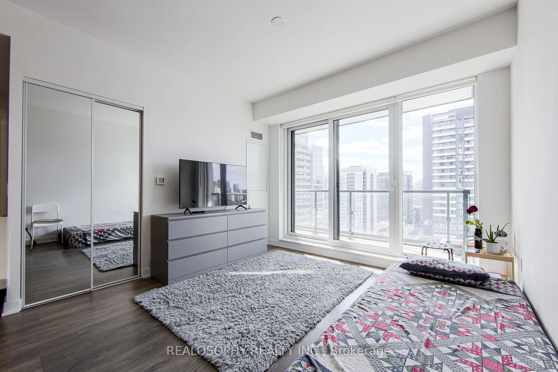Photo 11 of Unit 1905, 130 River Street, Toronto, Regent Park — HOMEH