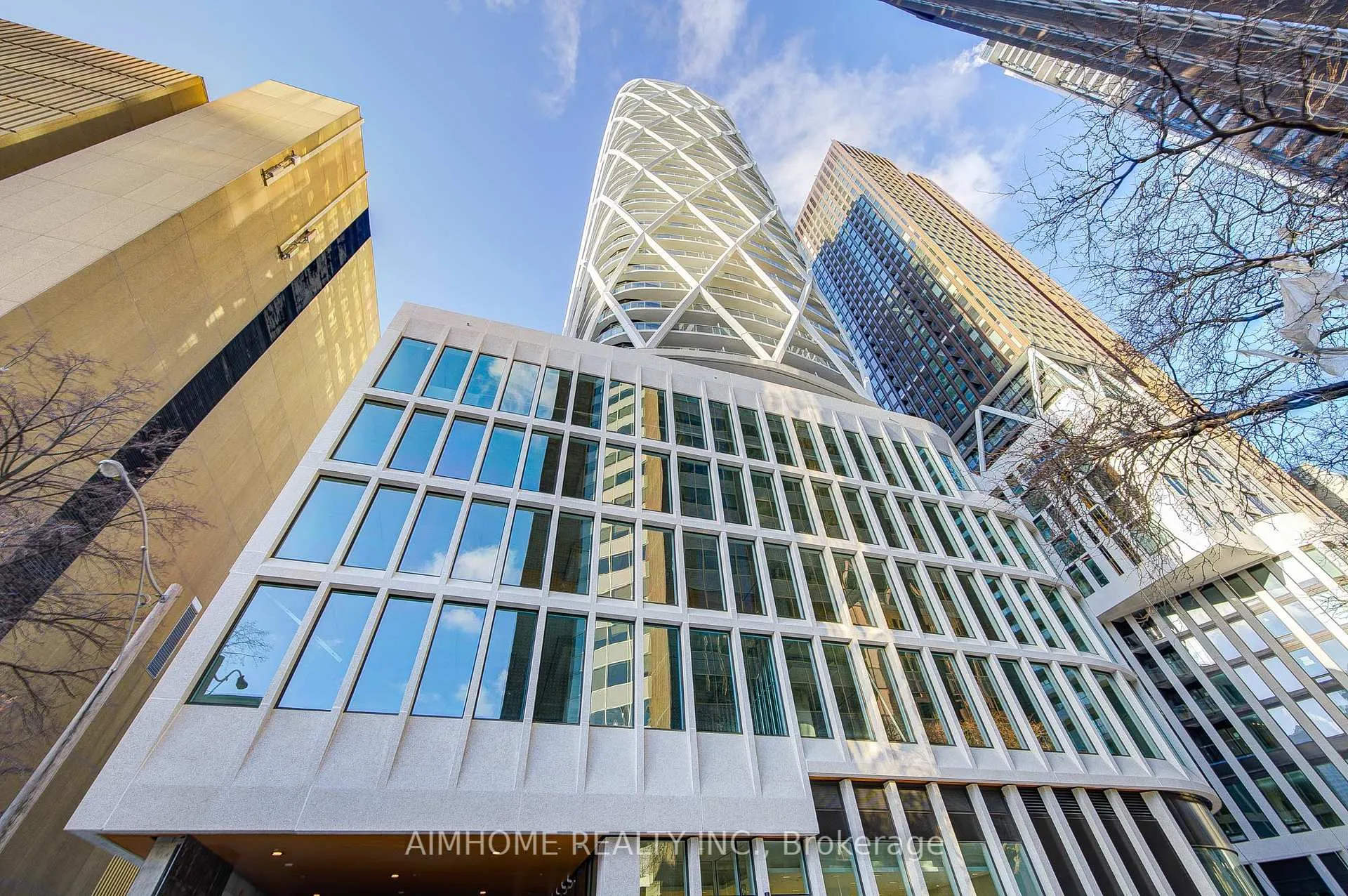 Photo 2 of Unit 2412, 230 Simcoe Street, Toronto, Kensington-Chinatown — HOMEH