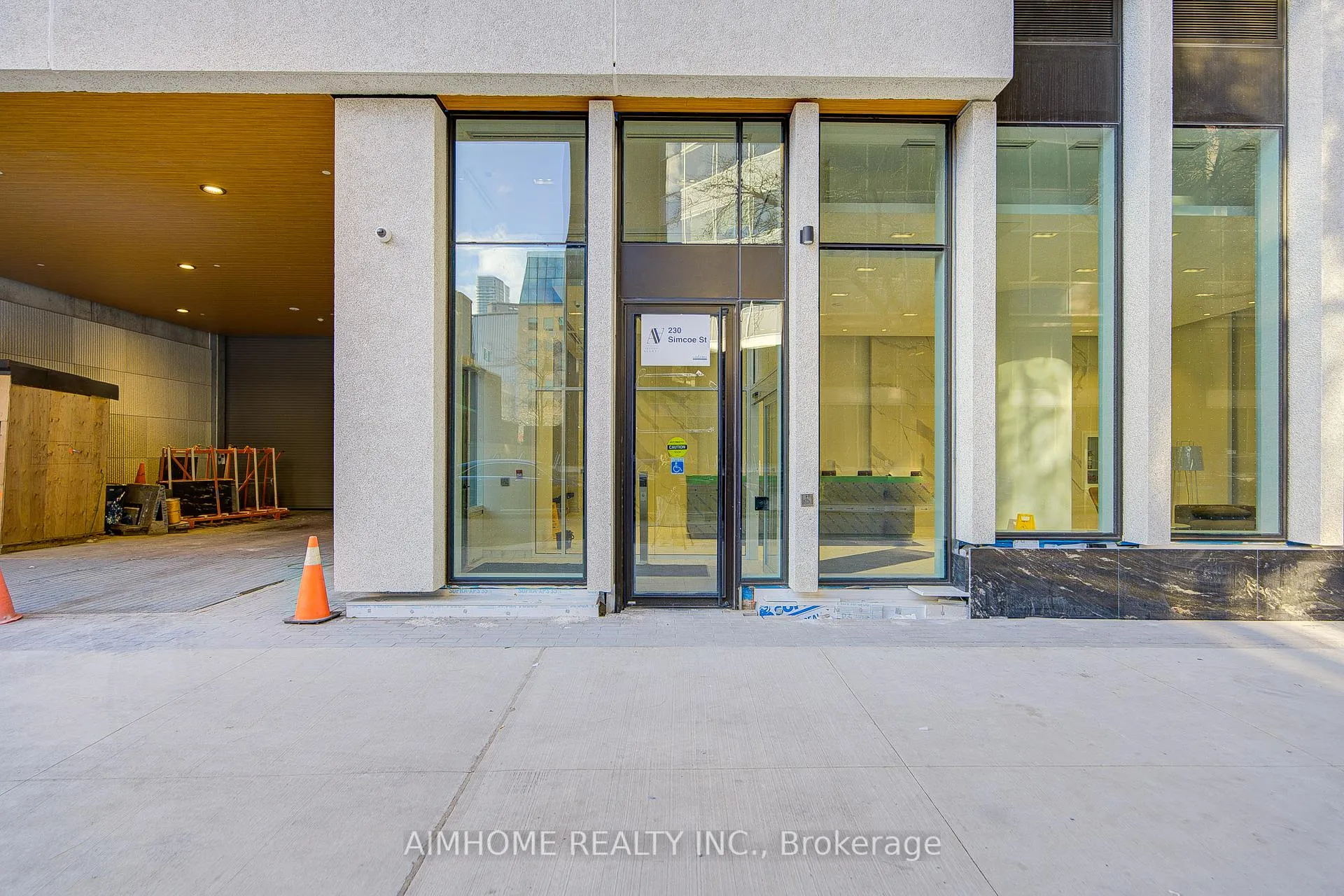 Photo 3 of Unit 2412, 230 Simcoe Street, Toronto, Kensington-Chinatown — HOMEH