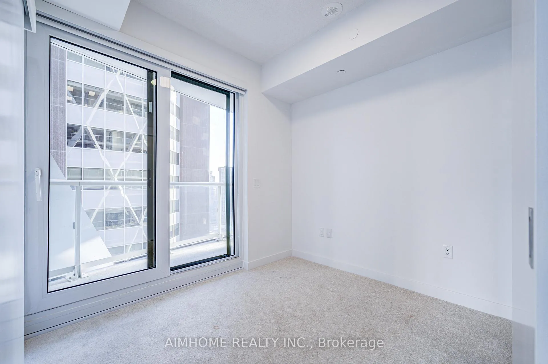Photo 13 of Unit 2412, 230 Simcoe Street, Toronto, Kensington-Chinatown — HOMEH