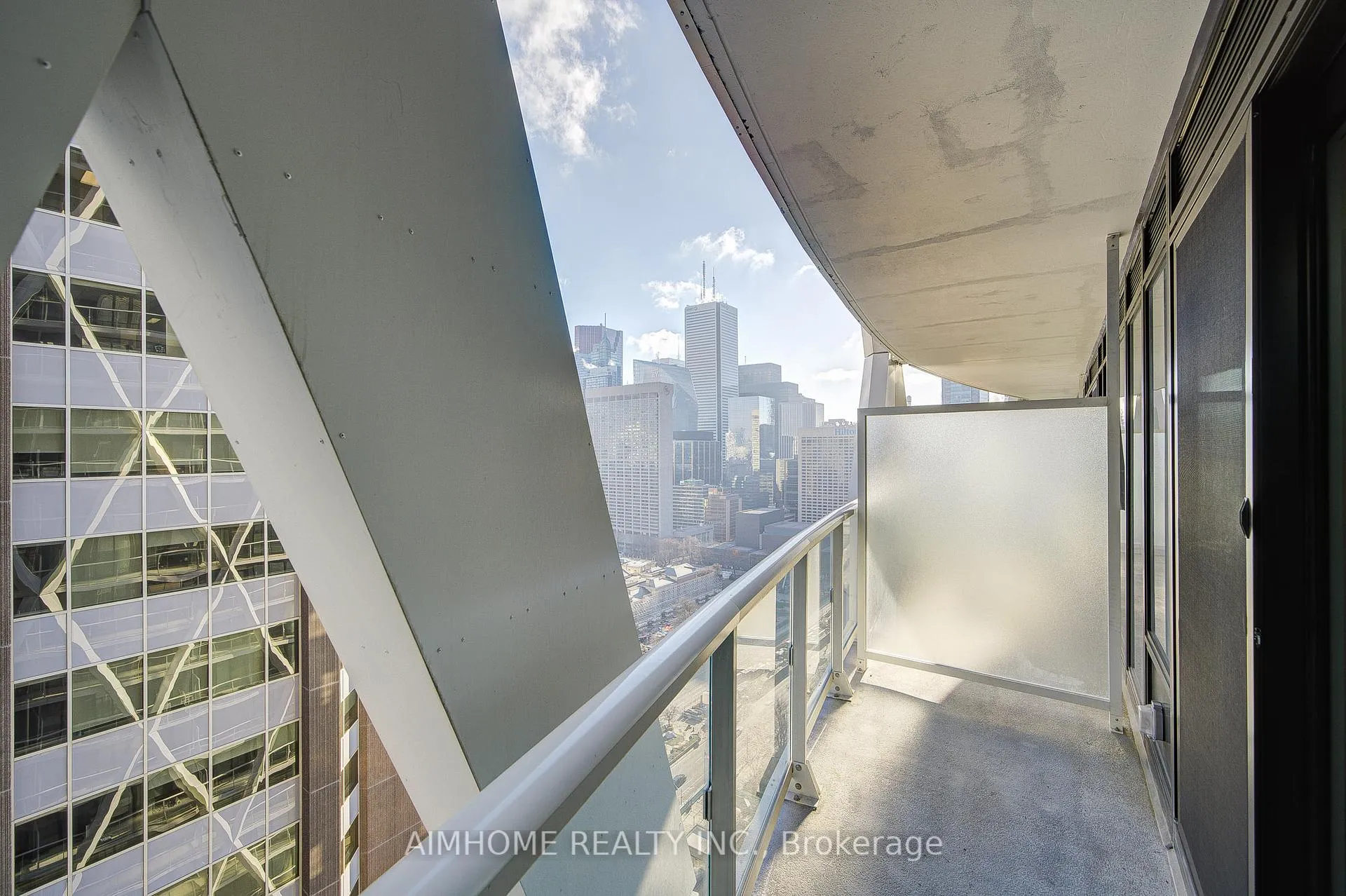 Photo 16 of Unit 2412, 230 Simcoe Street, Toronto, Kensington-Chinatown — HOMEH