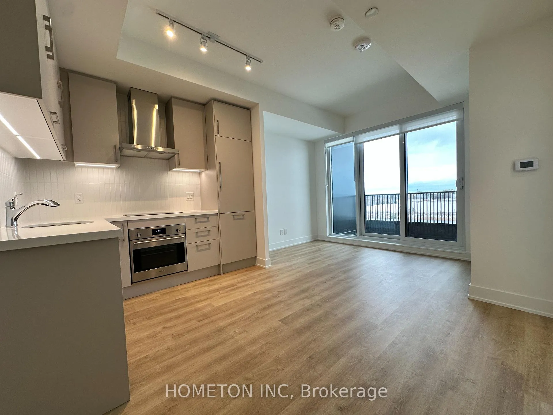Photo 2 of Unit 509, 56 Andre De Grasse Street, Markham, Unionville — HOMEH