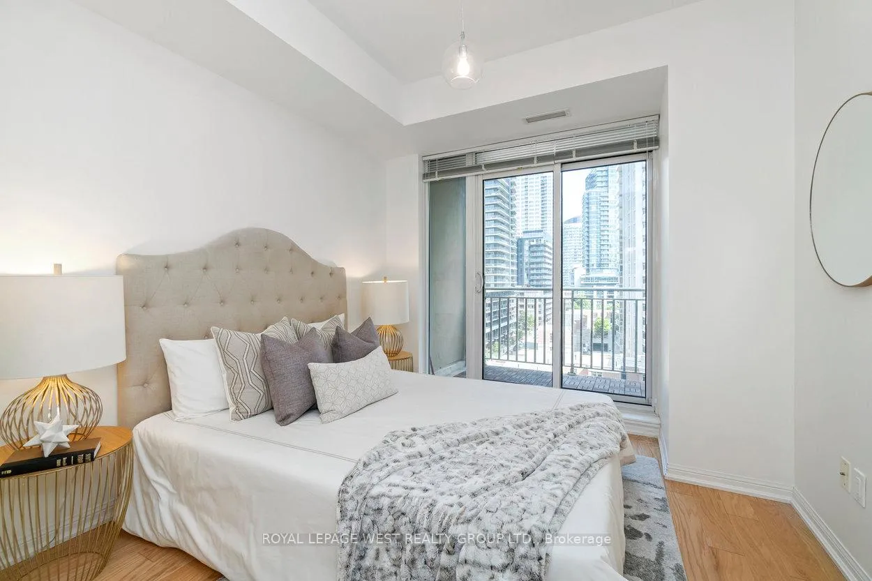 Photo 19 of Unit 809, 628 Fleet Street, Toronto, Niagara — HOMEH
