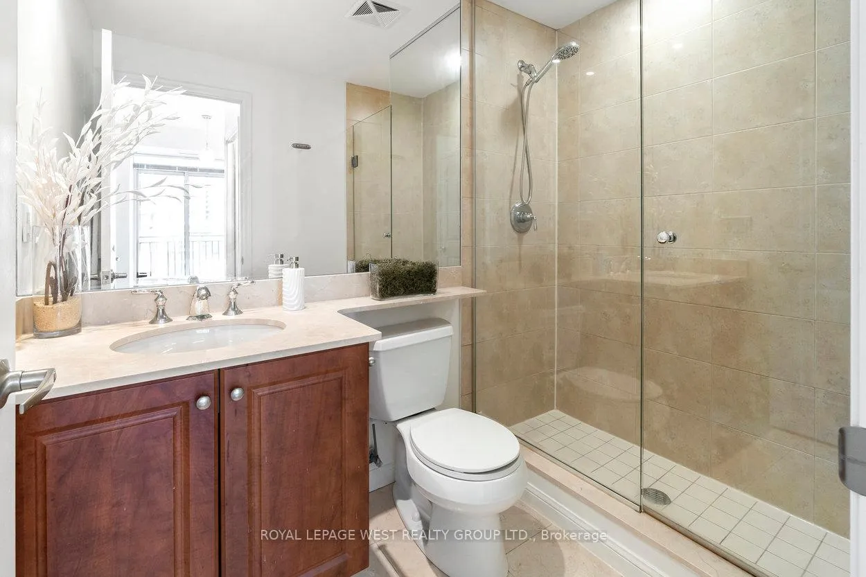 Photo 24 of Unit 809, 628 Fleet Street, Toronto, Niagara — HOMEH