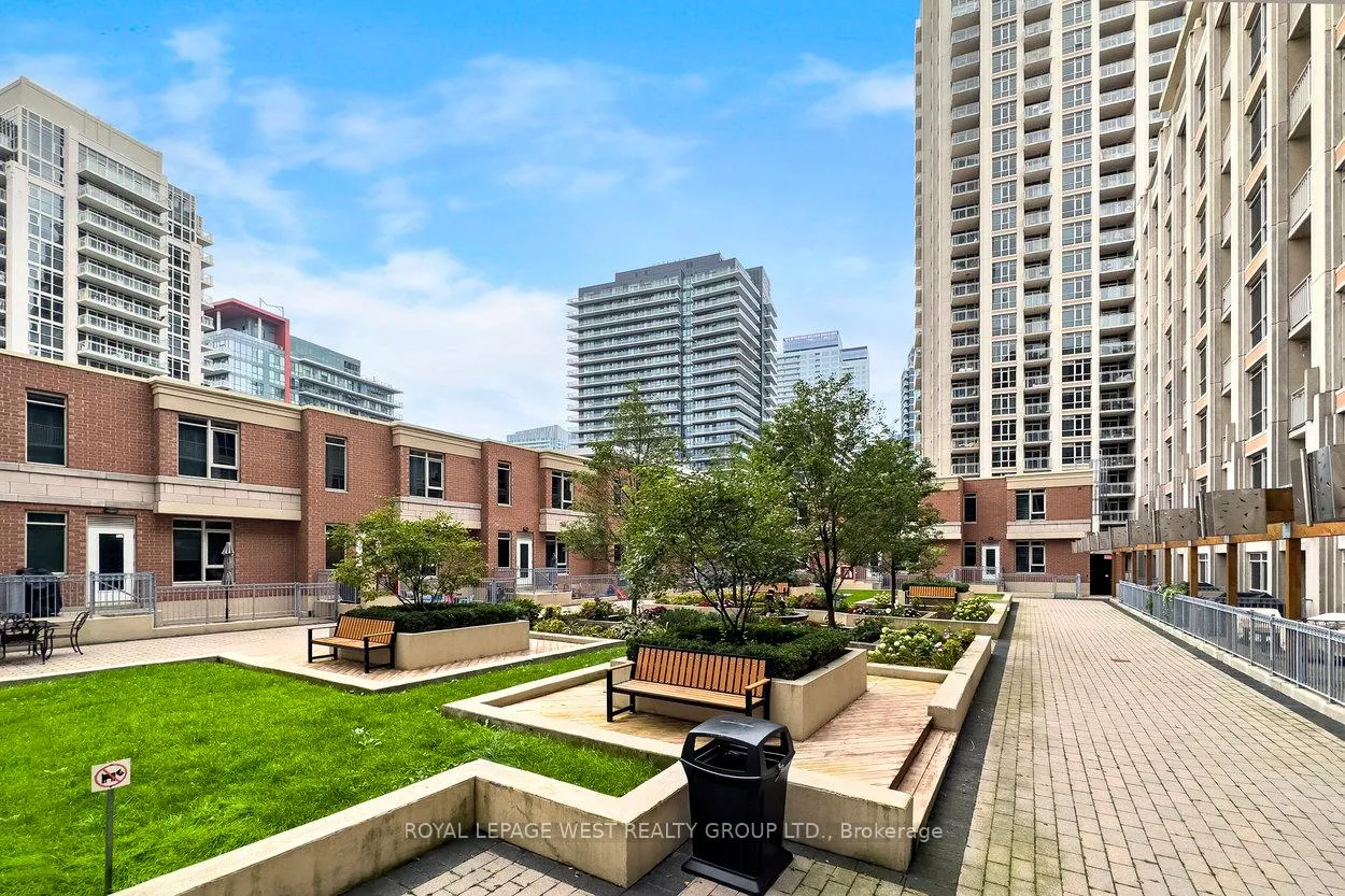 Photo 35 of Unit 809, 628 Fleet Street, Toronto, Niagara — HOMEH