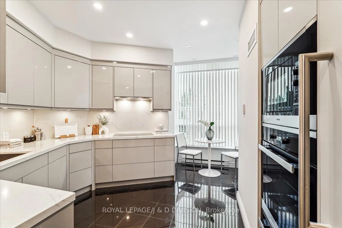 Photo 8 of Unit PH9, 3800 Yonge Street, Toronto, Bedford Park-Nortown — HOMEH