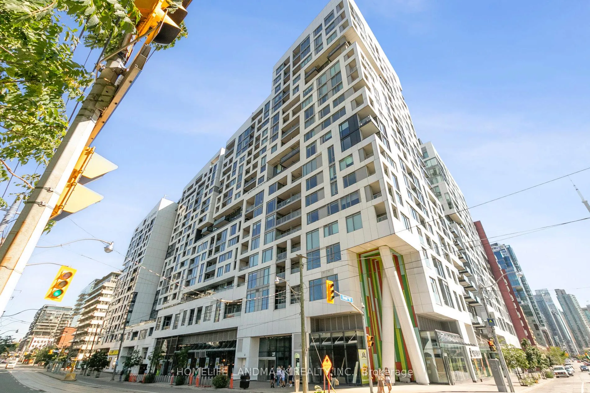 Front of Unit 301w, 27 bathurst Street