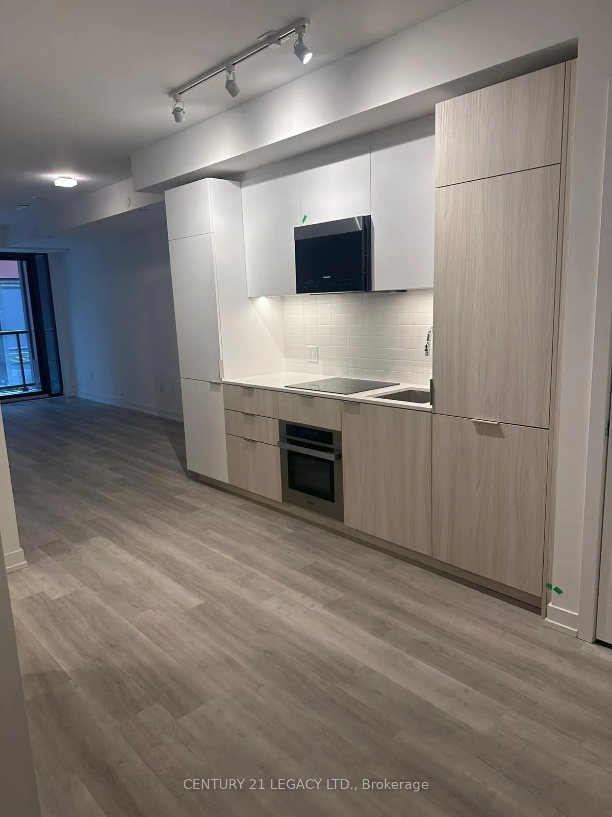 Photo 2 of Unit 301, 28 Eastern Avenue, Toronto, Moss Park — HOMEH