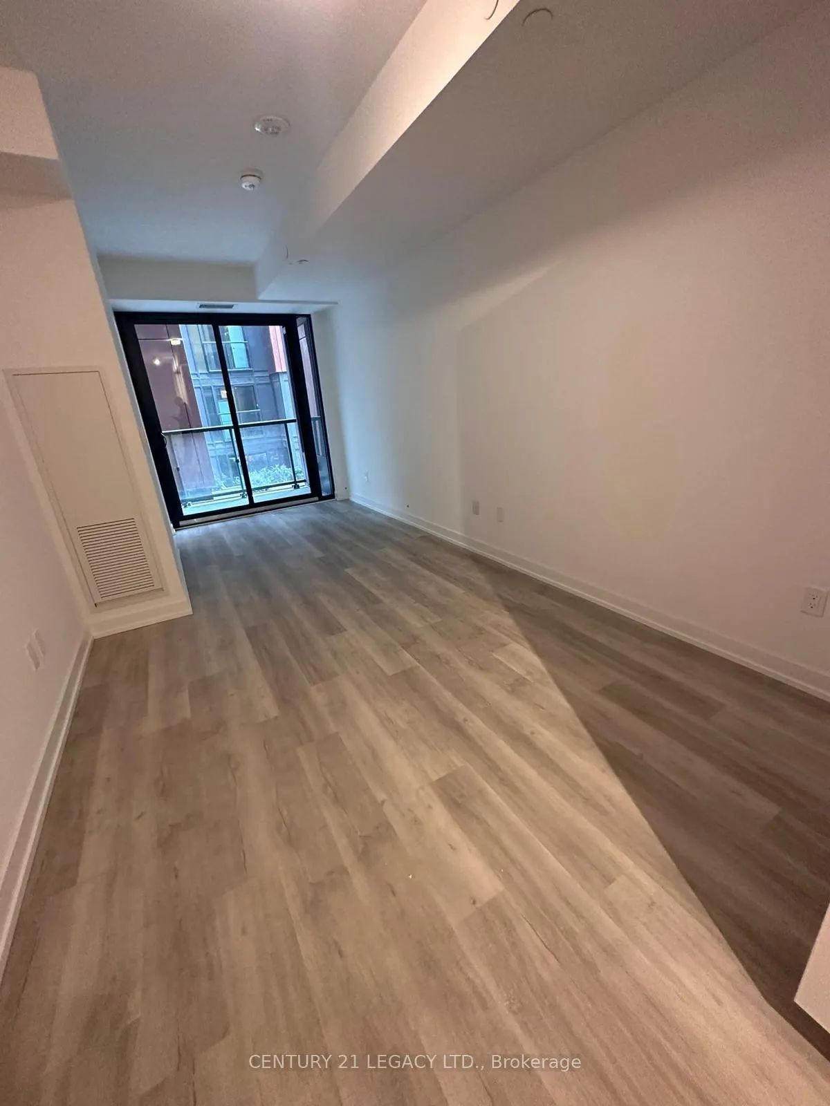 Photo 3 of Unit 301, 28 Eastern Avenue, Toronto, Moss Park — HOMEH