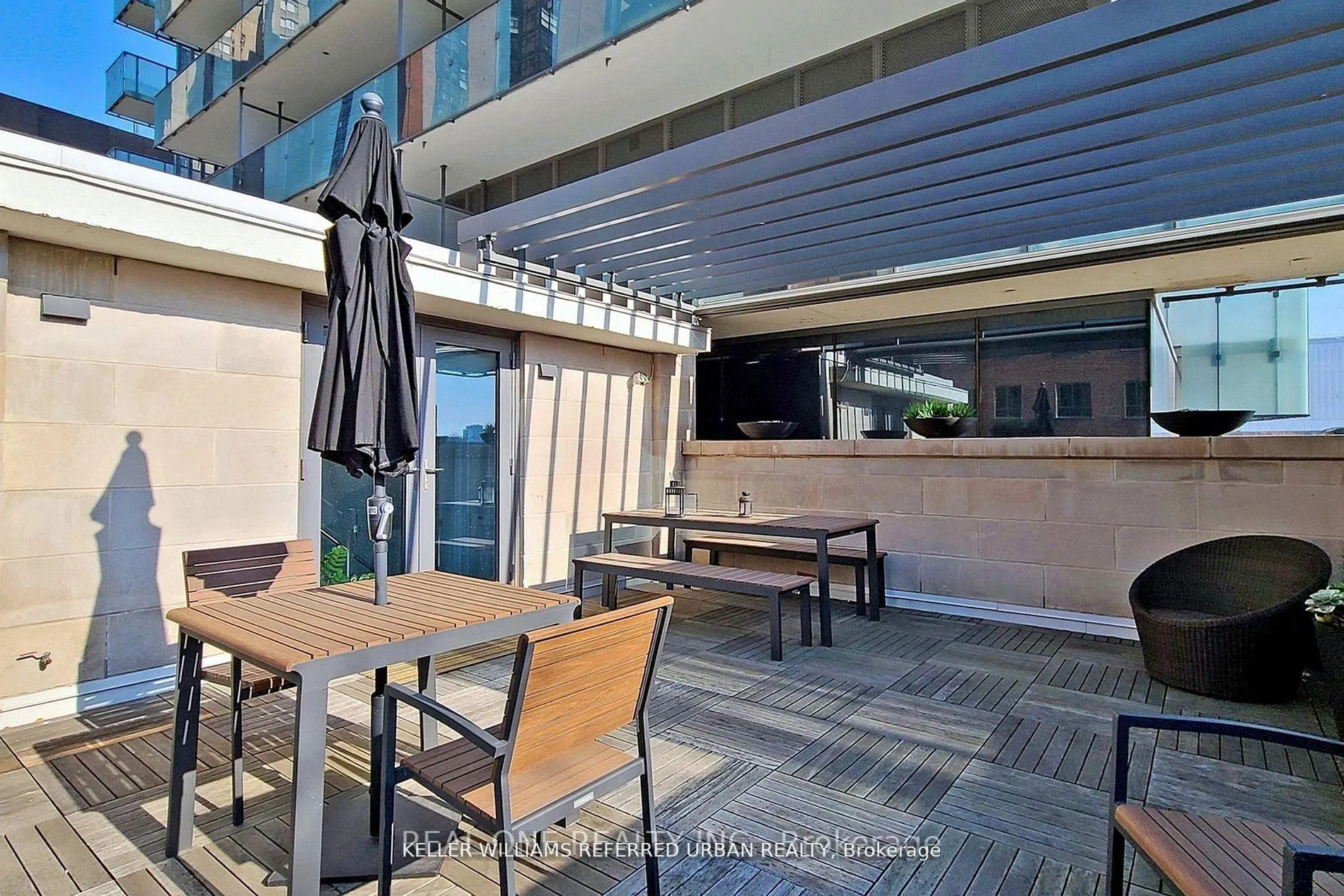 Photo 7 of Unit 709, 75 St Nicholas Street, Toronto, Bay Street Corridor — HOMEH