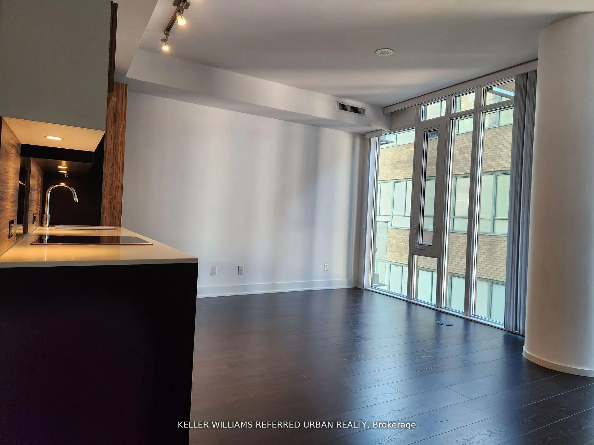 Photo 11 of Unit 709, 75 St Nicholas Street, Toronto, Bay Street Corridor — HOMEH